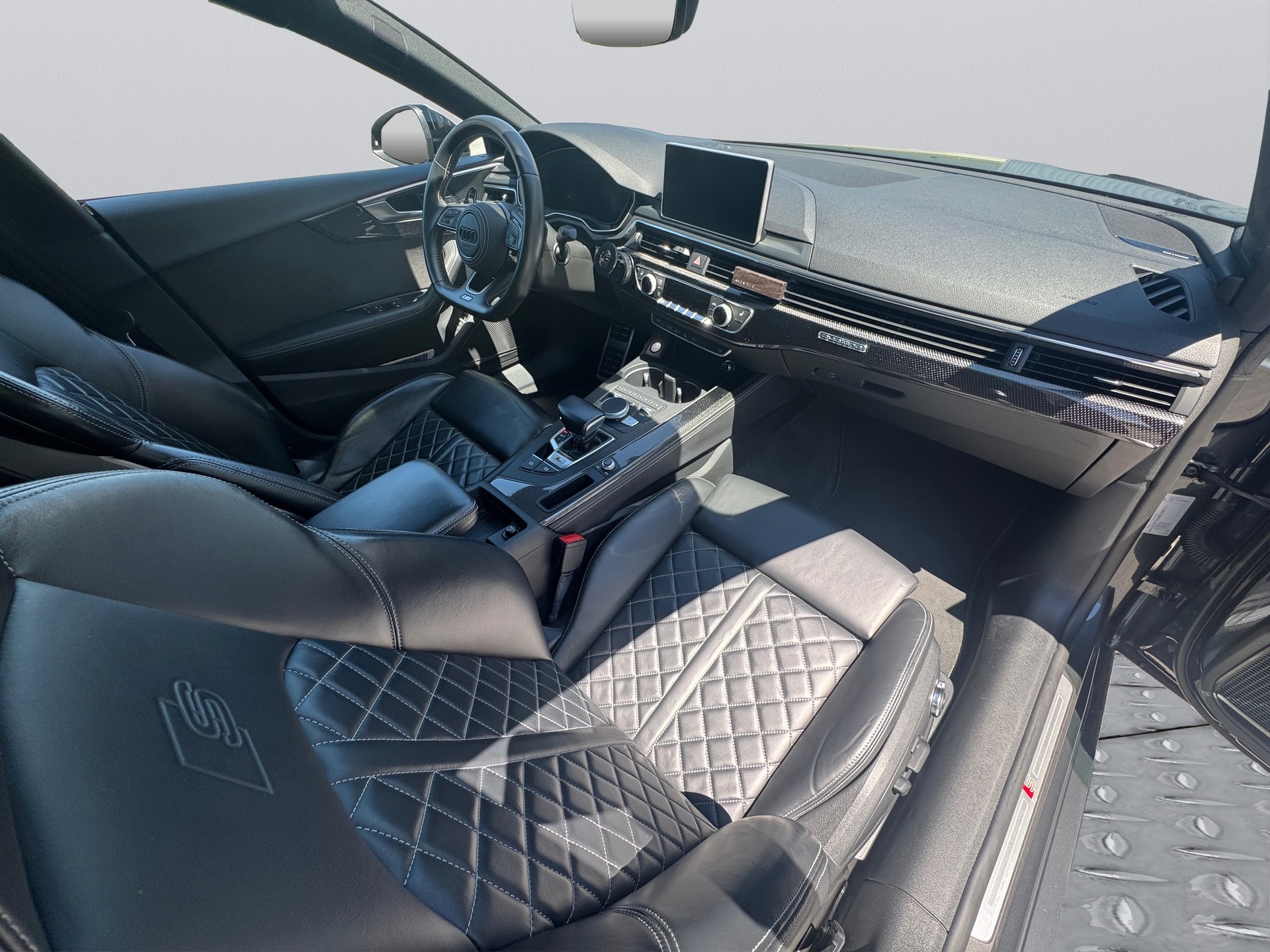 AUDI S5 Sportback 3.0 TFSI quattro tiptronic-image-13
