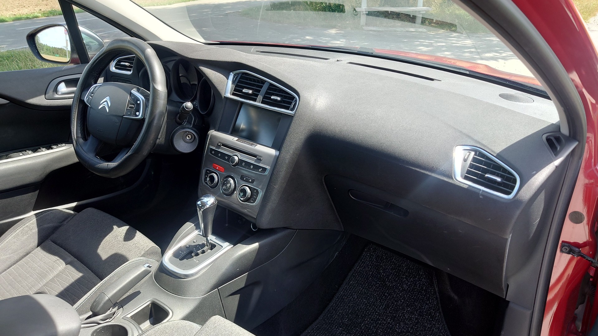 CITROEN C4 1.2 Pure Tech Feel Edition Automatic-image-9