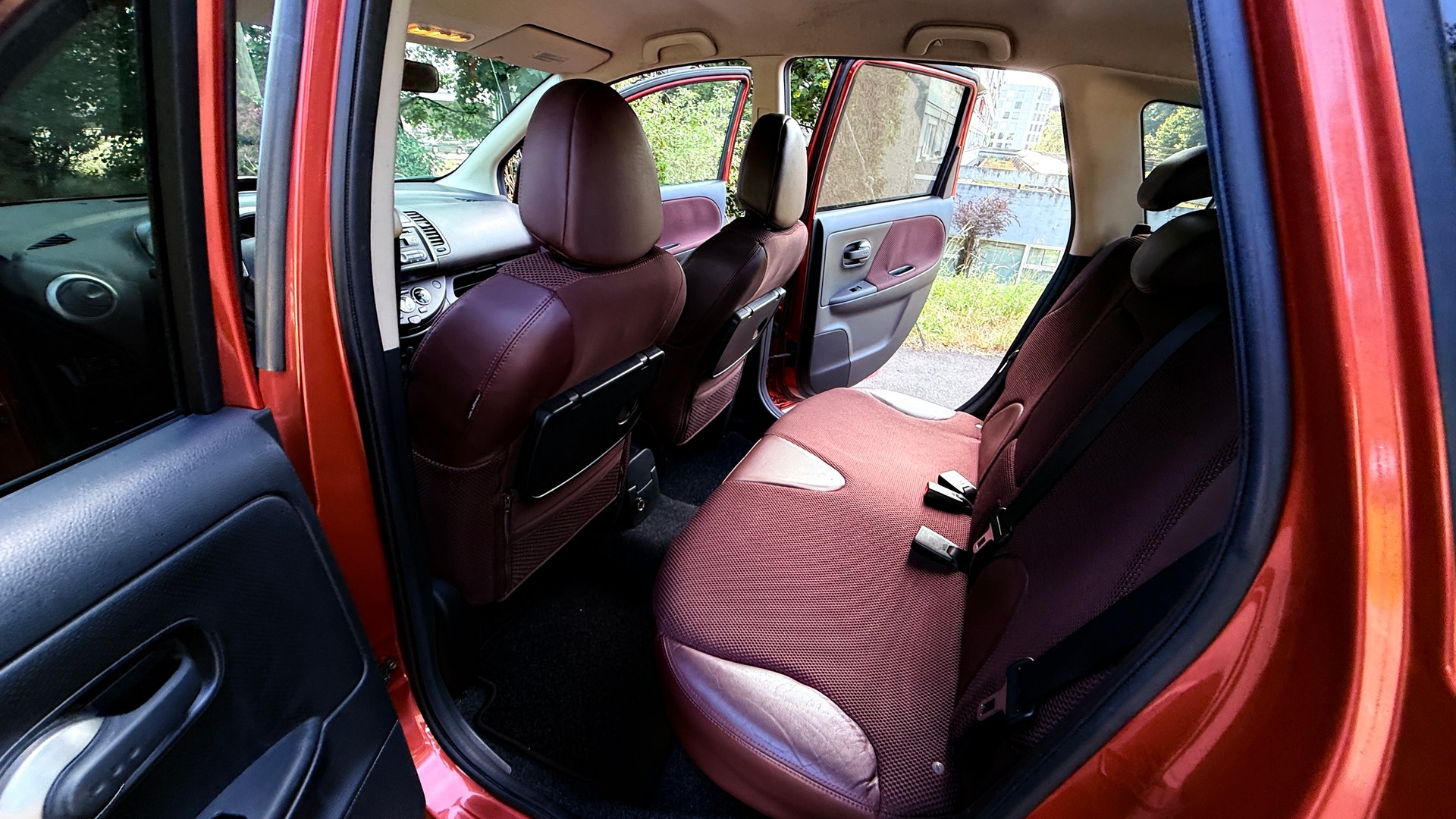 NISSAN Note 1.6 tekna-image-11