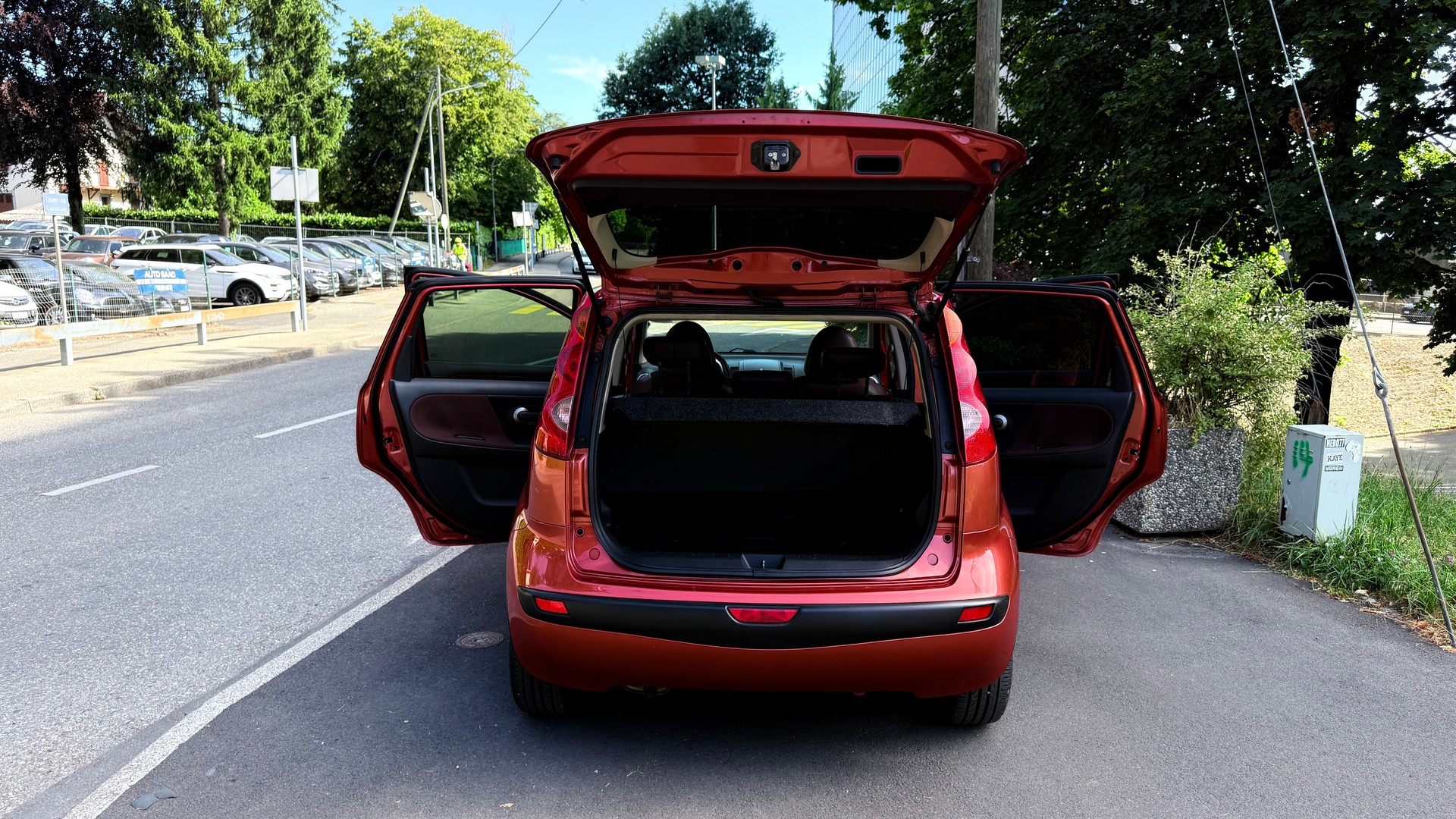 NISSAN Note 1.6 tekna-image-6