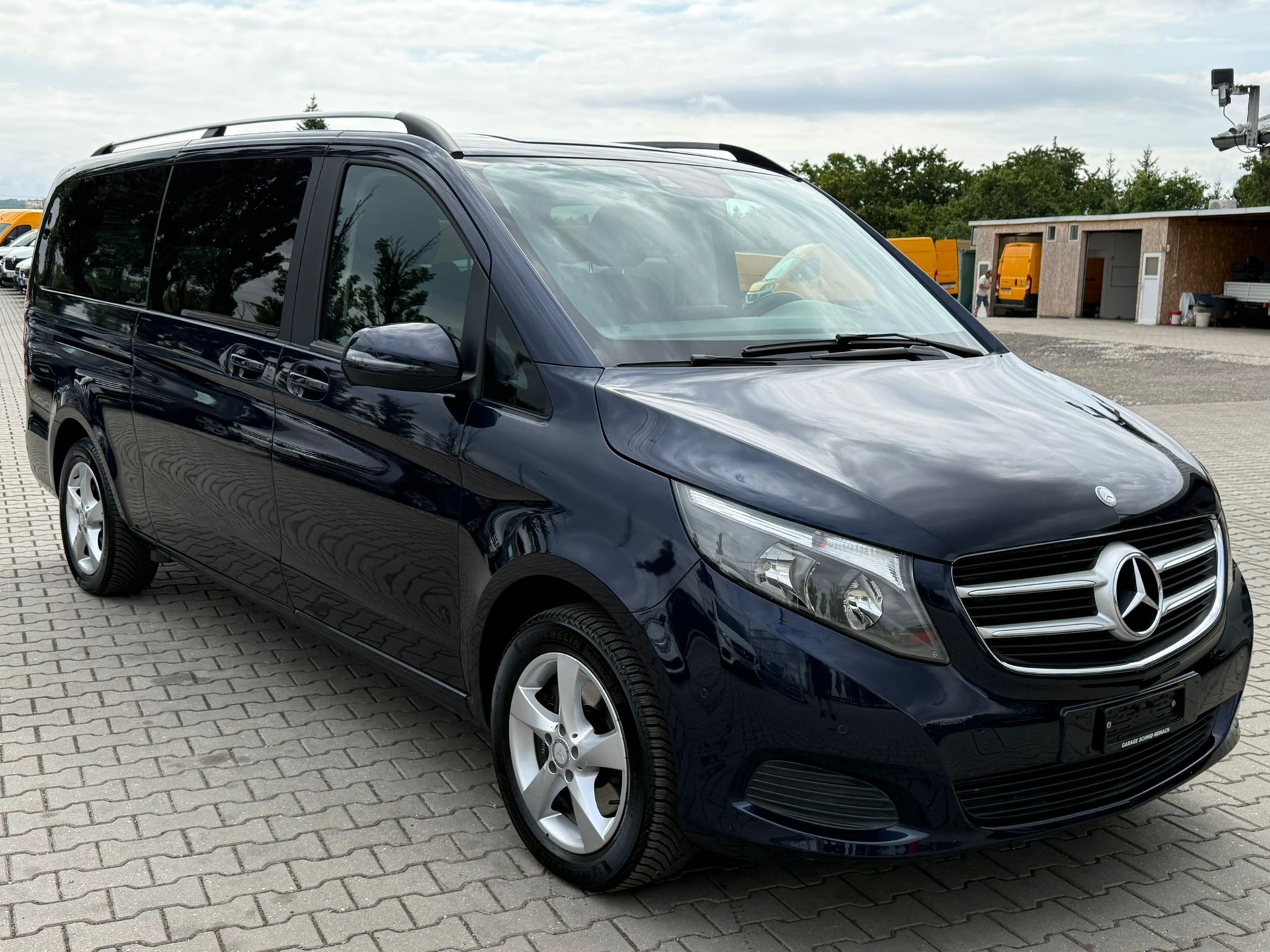 MERCEDES-BENZ V 250 d BlueTec extr.lg. 4m-image-3