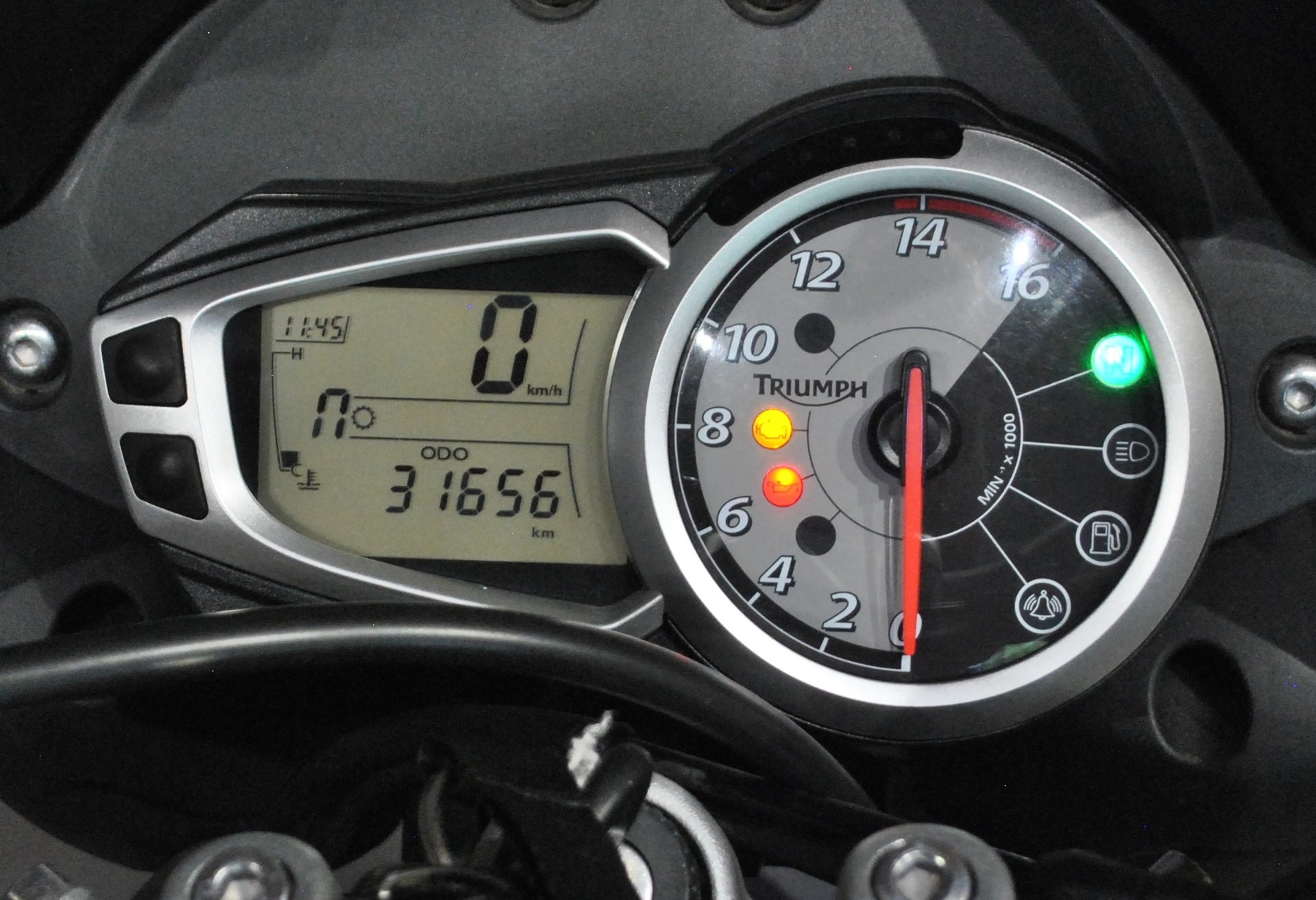 TRIUMPH Street Triple 675-image-5