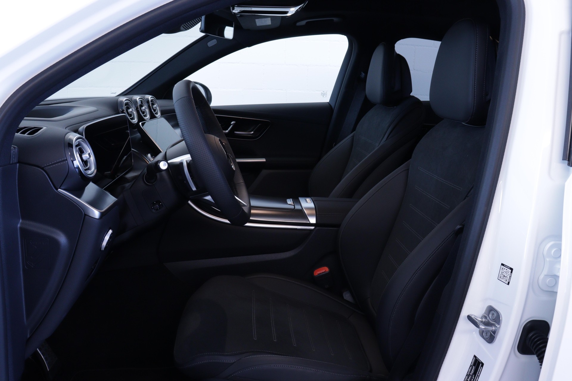 MERCEDES-BENZ GLC 300 AMG Line 4matic Coupé-image-5