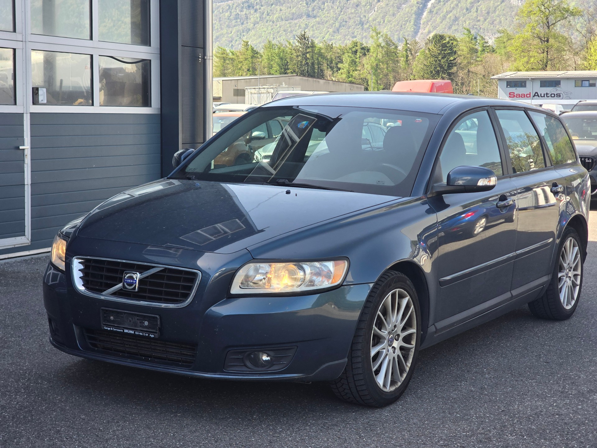 VOLVO V50 2.0D Summum Powershift-showroom-element-2