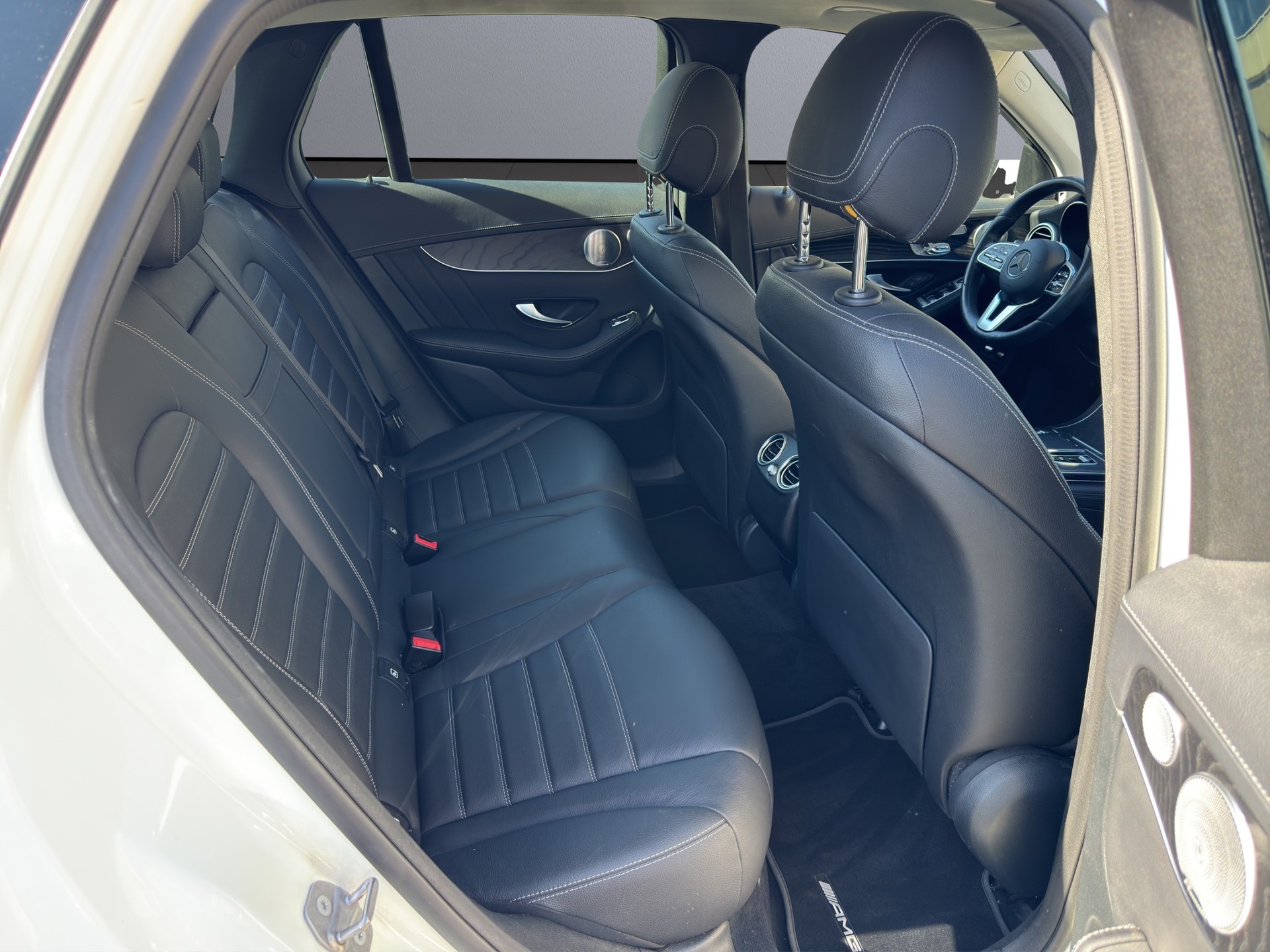 MERCEDES-BENZ GLC 300 d AMG Line 4Matic 9G-Tronic-image-15