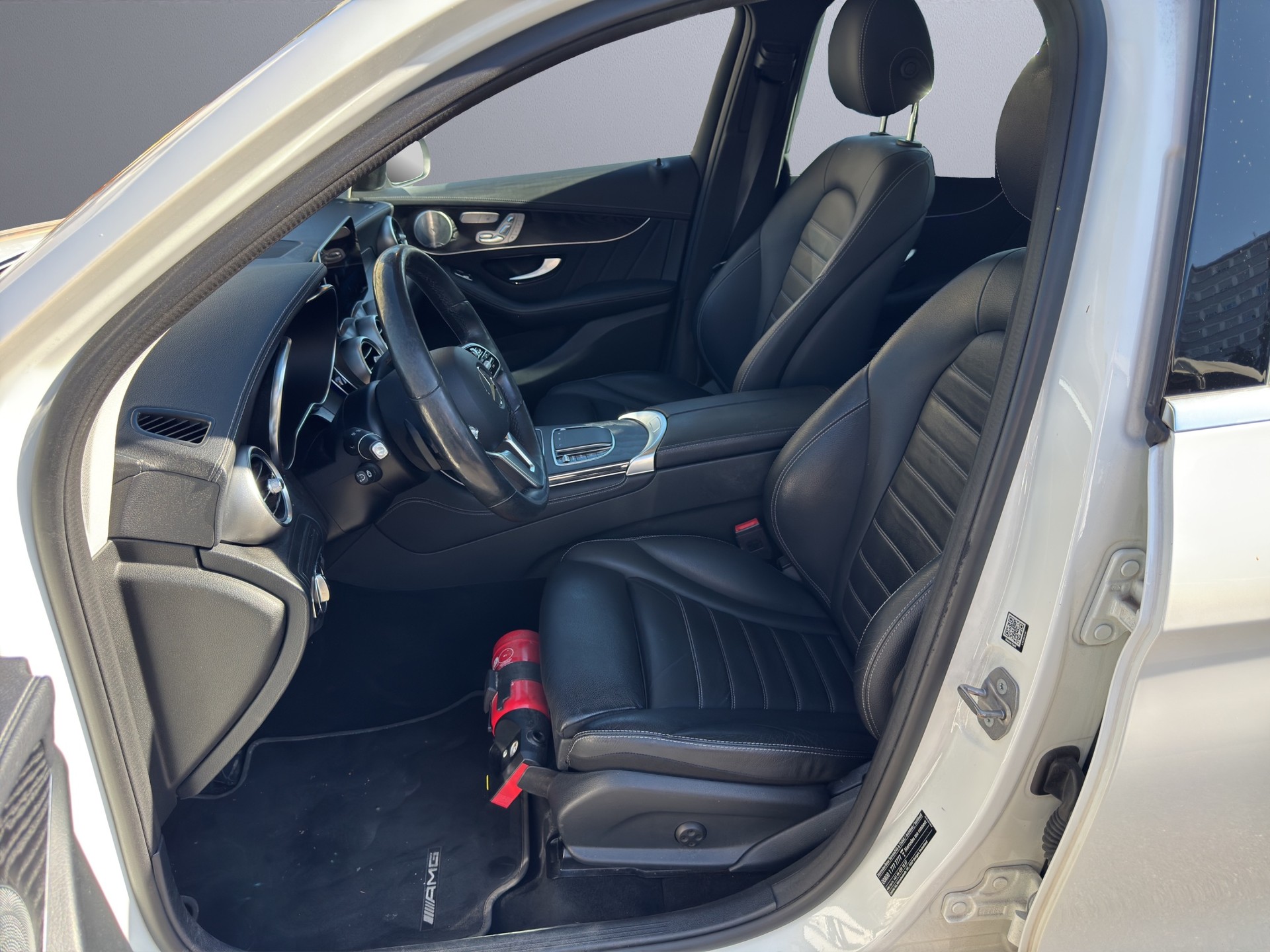 MERCEDES-BENZ GLC 300 d AMG Line 4Matic 9G-Tronic-image-9