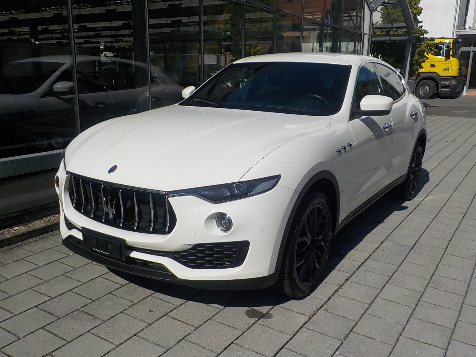 MASERATI Levante D 3.0 V6 GranSport-showroom-element-2