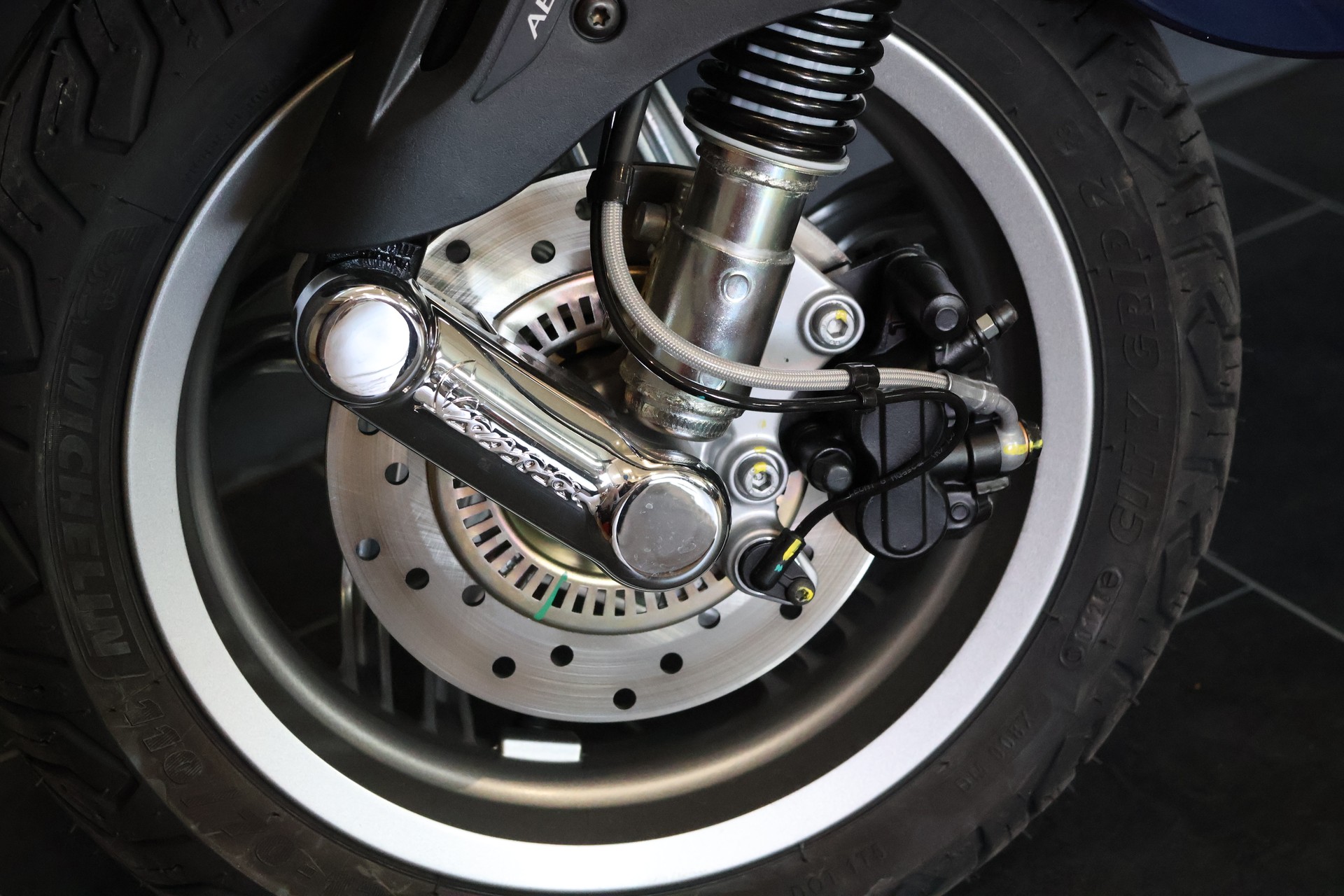 PIAGGIO Vespa 125 Primavera Euro 5+ (4Jahre Garantie)-image-5