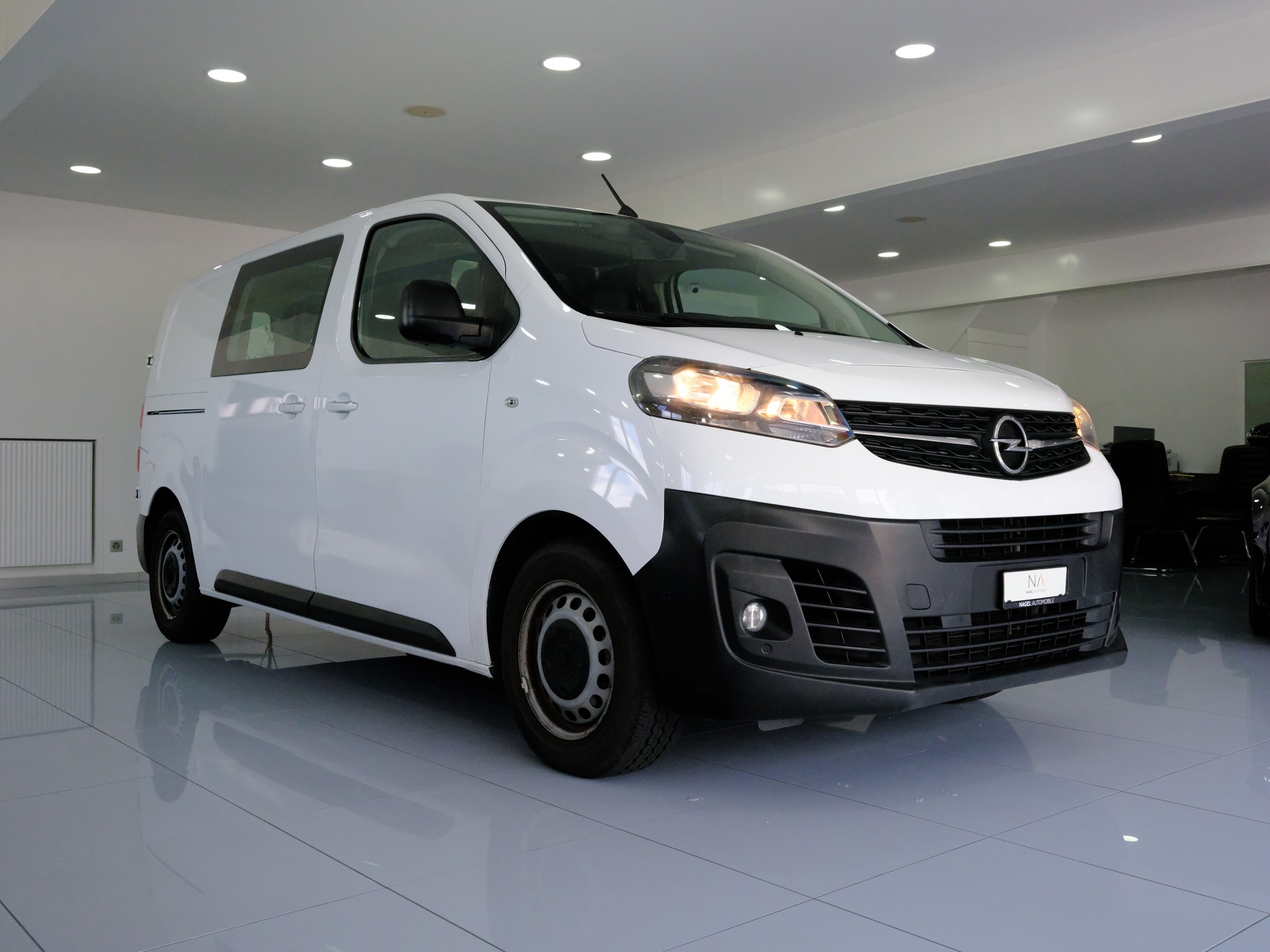 OPEL Vivaro Combi 1.5 CDTI Essentia s/s M-showroom-element-1