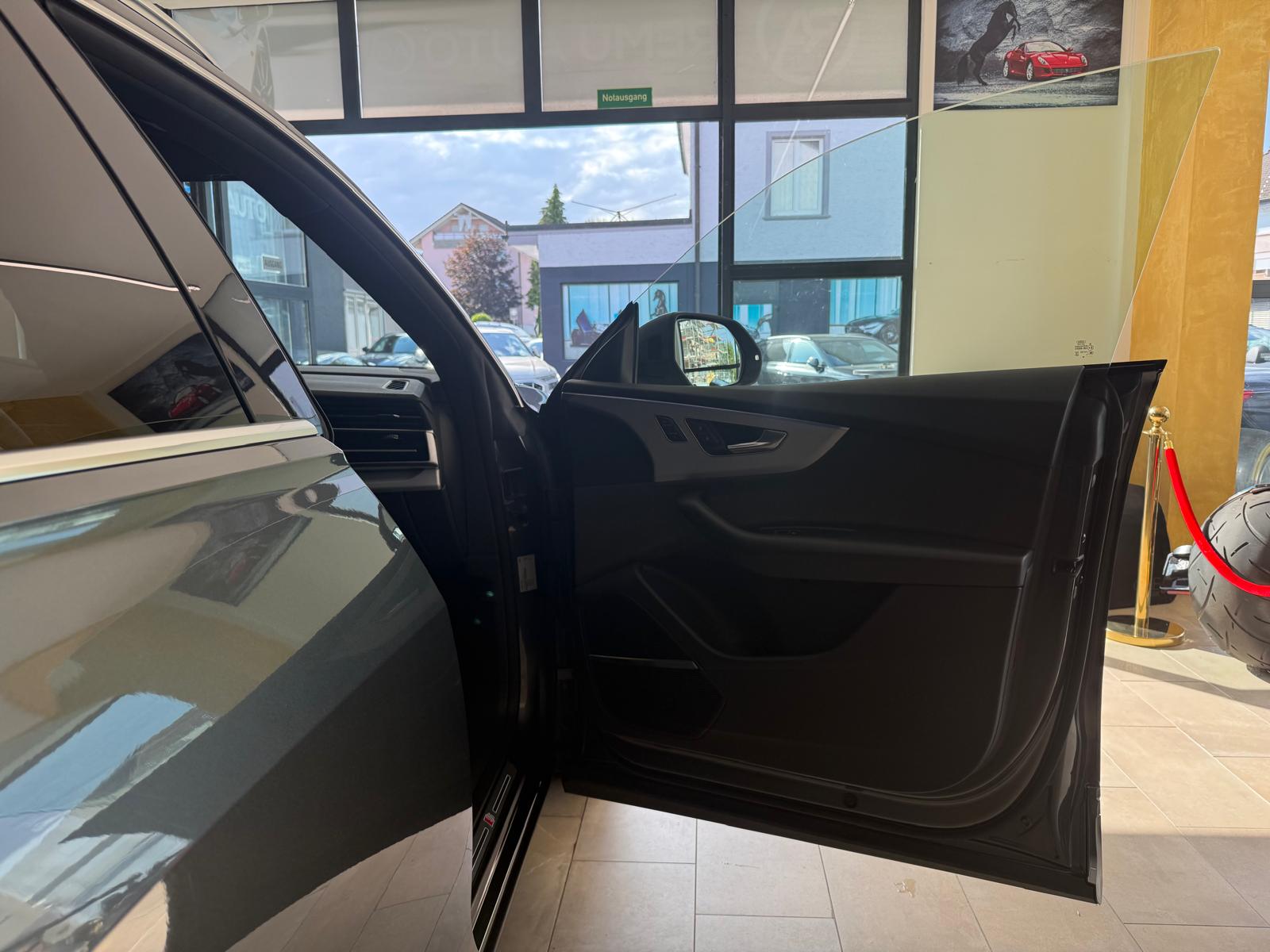 AUDI Q8 50 TDI quattro tiptronic-image-15