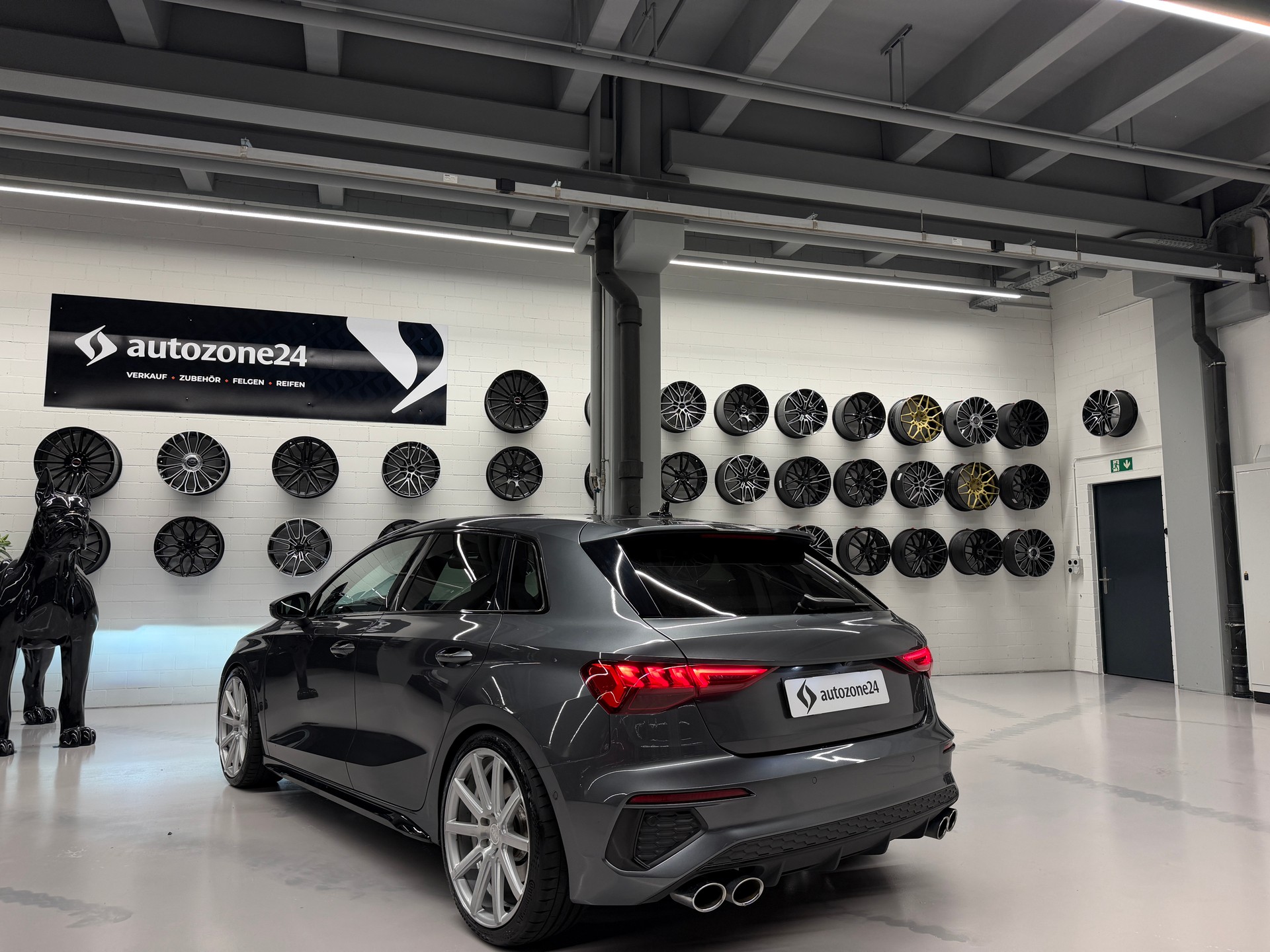 AUDI S3 Sportback 2.0 TFSI quattro S-Tronic *ABT Tuning 370PS*CH-Auto*Frisch ab MFK*Garantie*H&R Federn-showroom-element-1