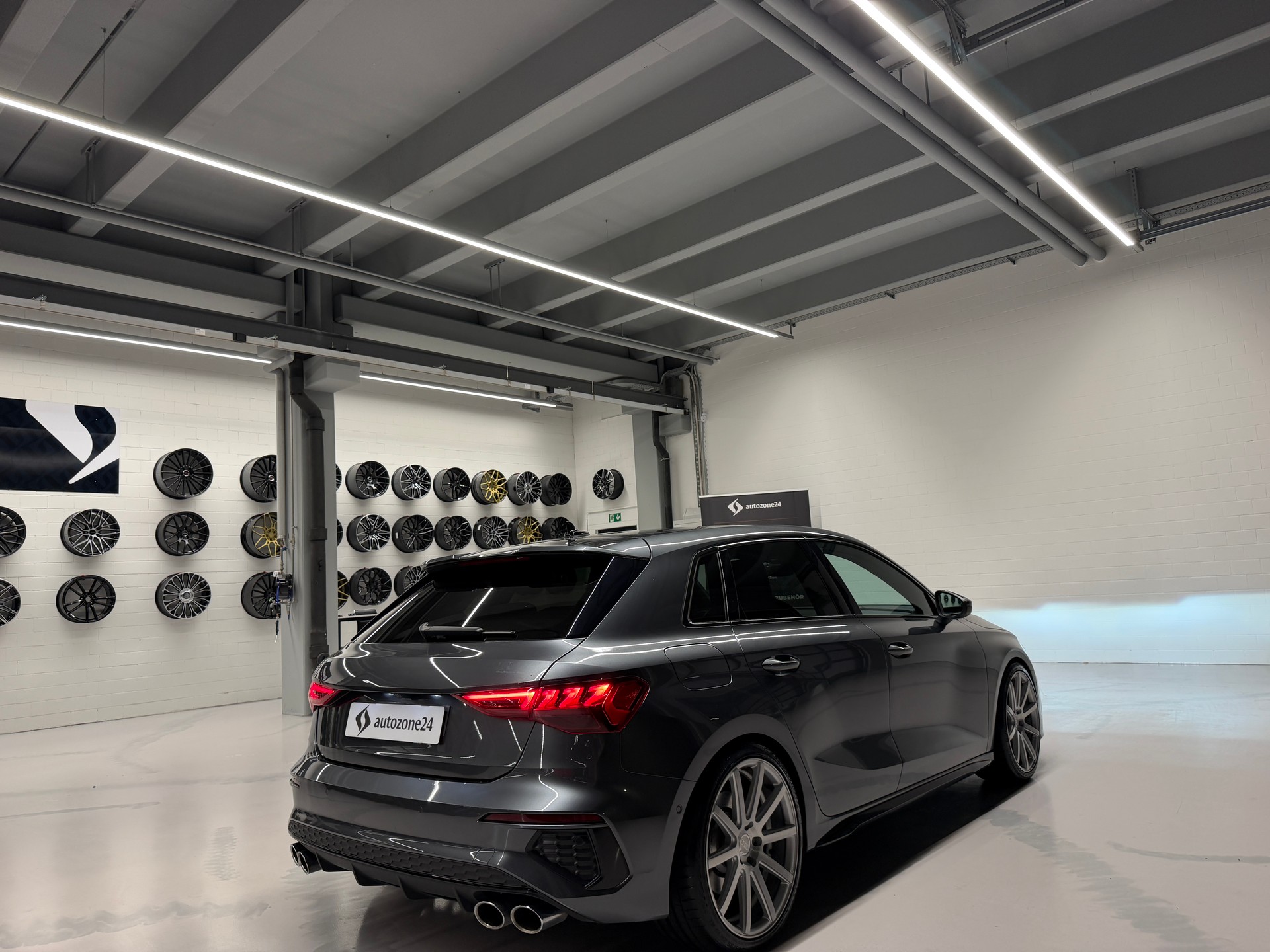 AUDI S3 Sportback 2.0 TFSI quattro S-Tronic *ABT Tuning 370PS*CH-Auto*Frisch ab MFK*Garantie*H&R Federn-showroom-element-3