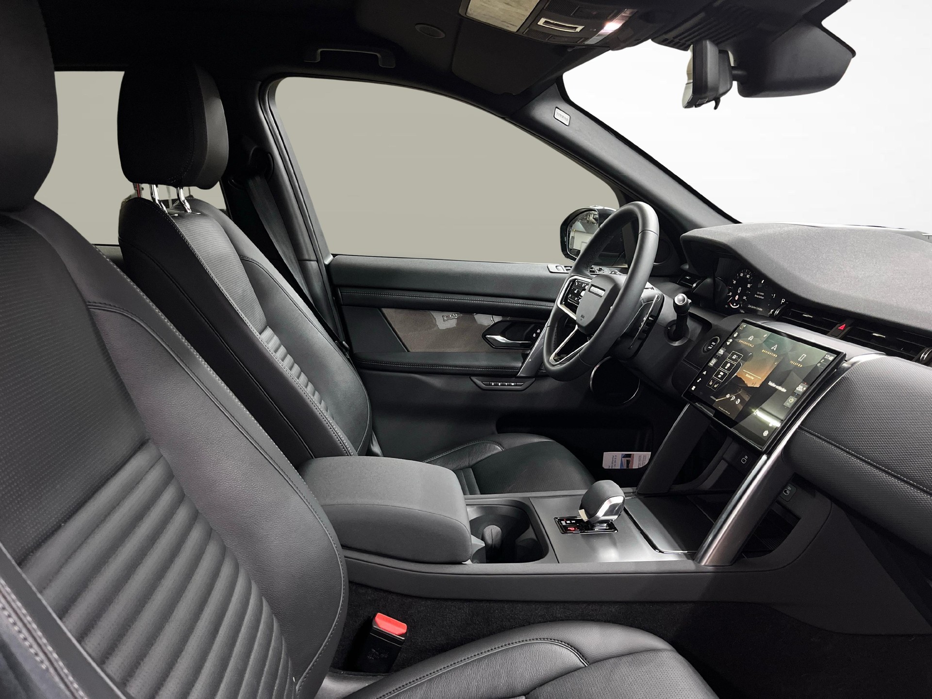 LAND ROVER Discovery Sport 2.0 D I4 200 Dynamic SE-image-9