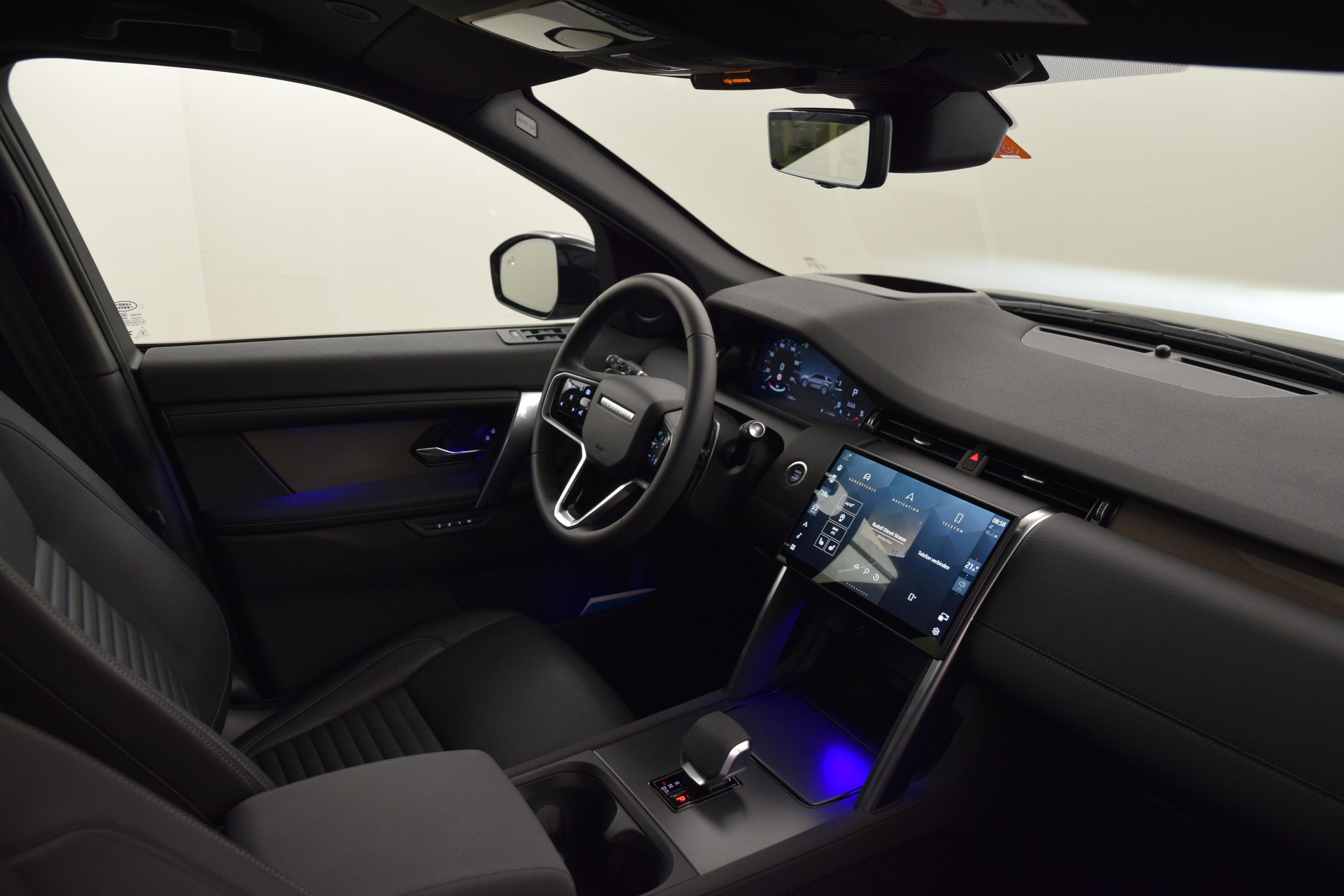 LAND ROVER Discovery Sport 2.0 D I4 200 Dynamic SE-image-26