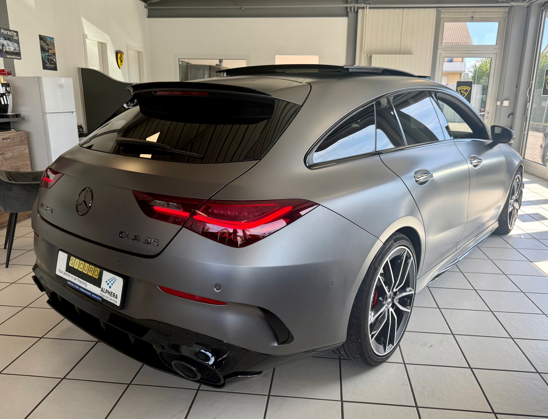 MERCEDES-BENZ CLA Shooting Brake 35 AMG 4Matic 8G-DCT-image-9