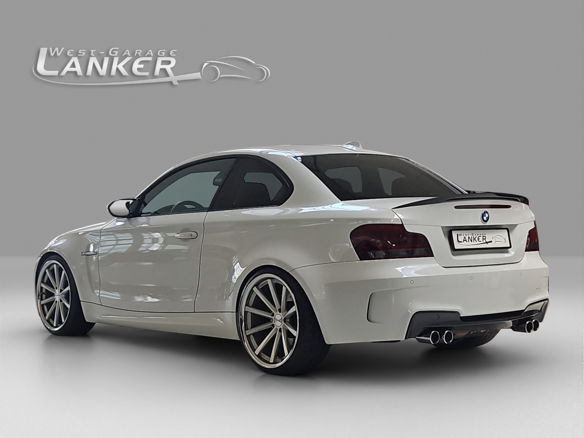 BMW 1er M Coupé-showroom-element-3