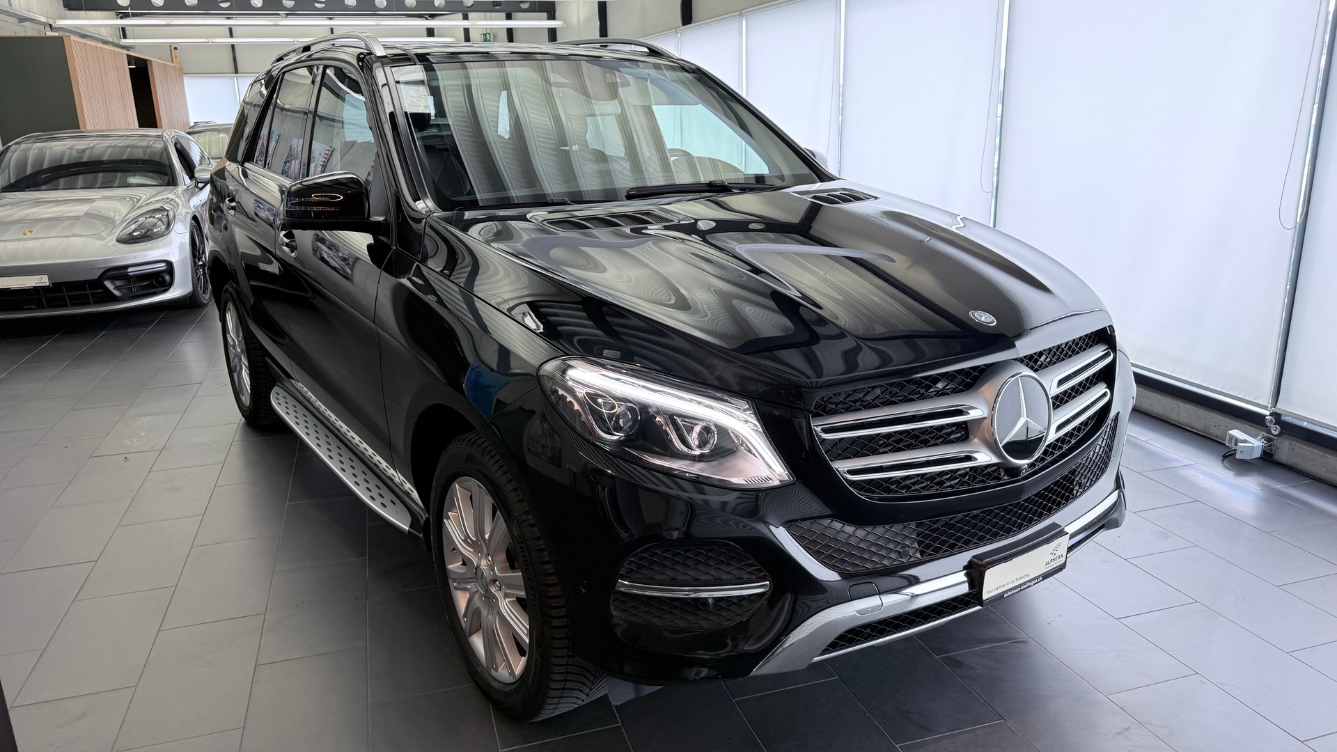 MERCEDES-BENZ GLE 250 d-image-20
