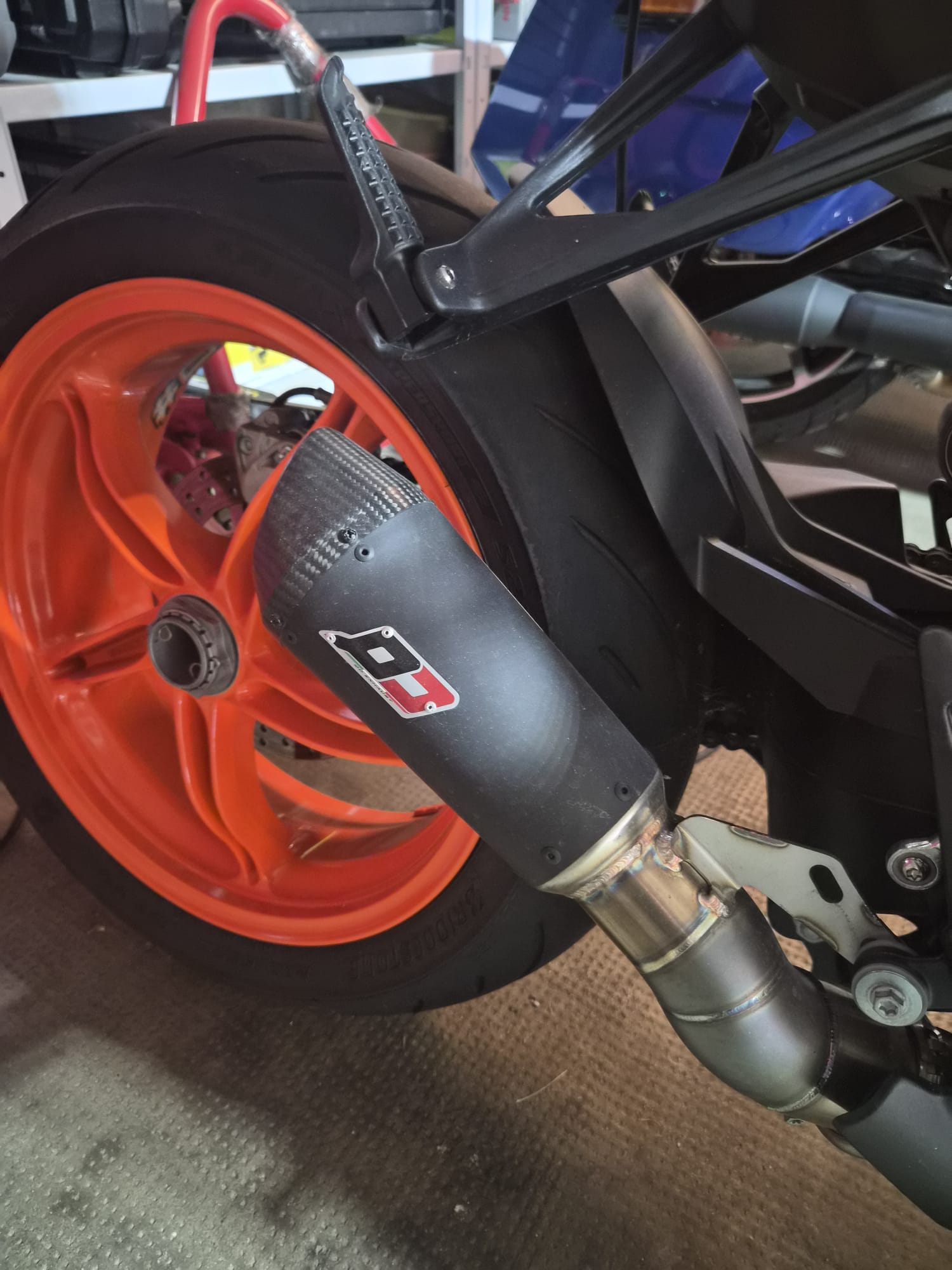 KTM 1290 Super Duke R EVO-image-4