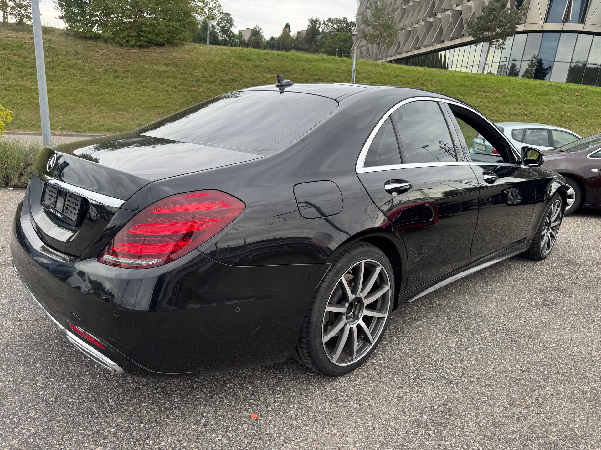MERCEDES-BENZ S 400 d 4Matic 9G-Tronic-showroom-element-3