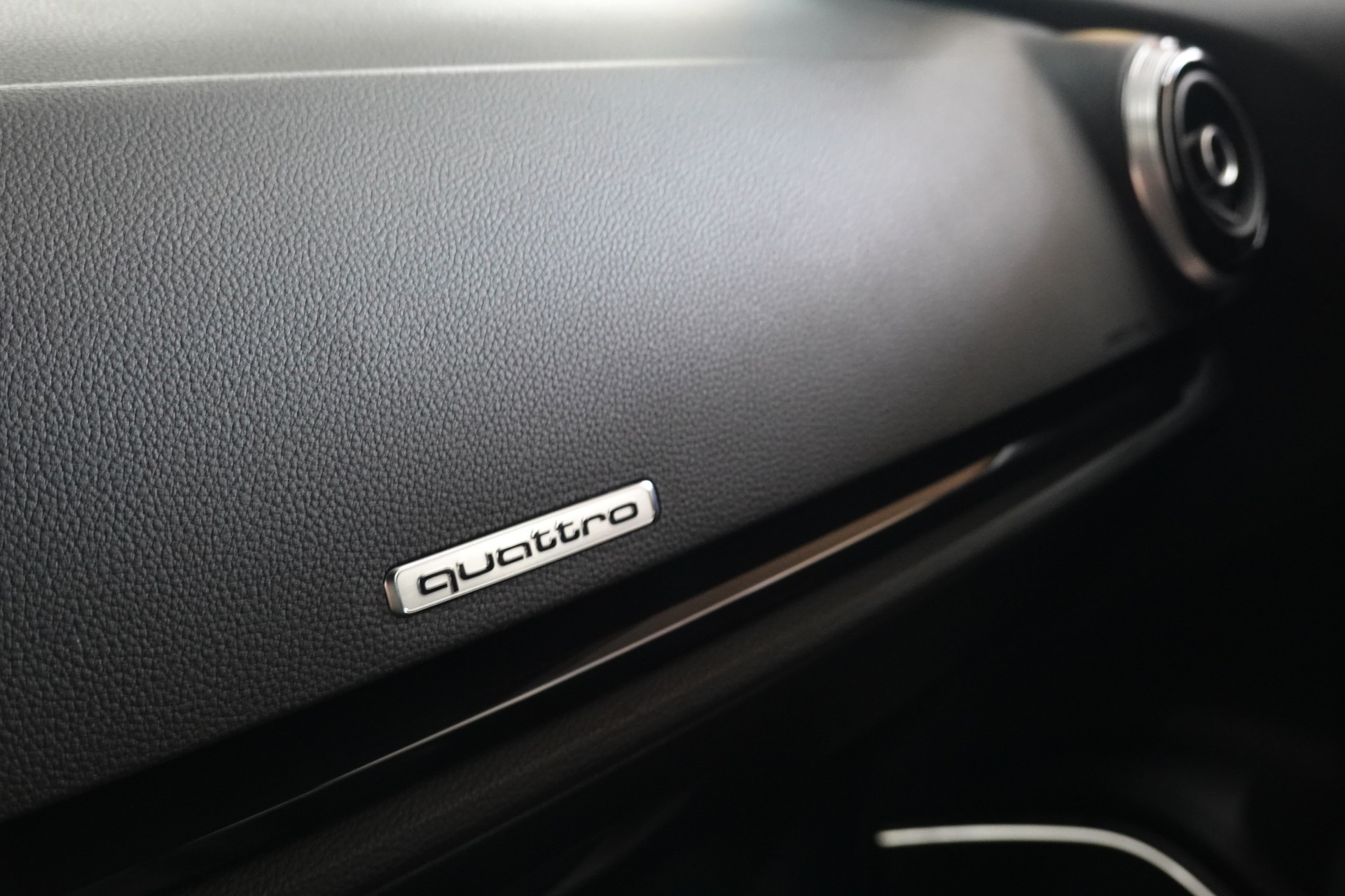 AUDI RS3 2.5 TSI QUATTRO S-TRONIC BILSTEIN NANO GREY MET. EXCLUSIVE-image-29