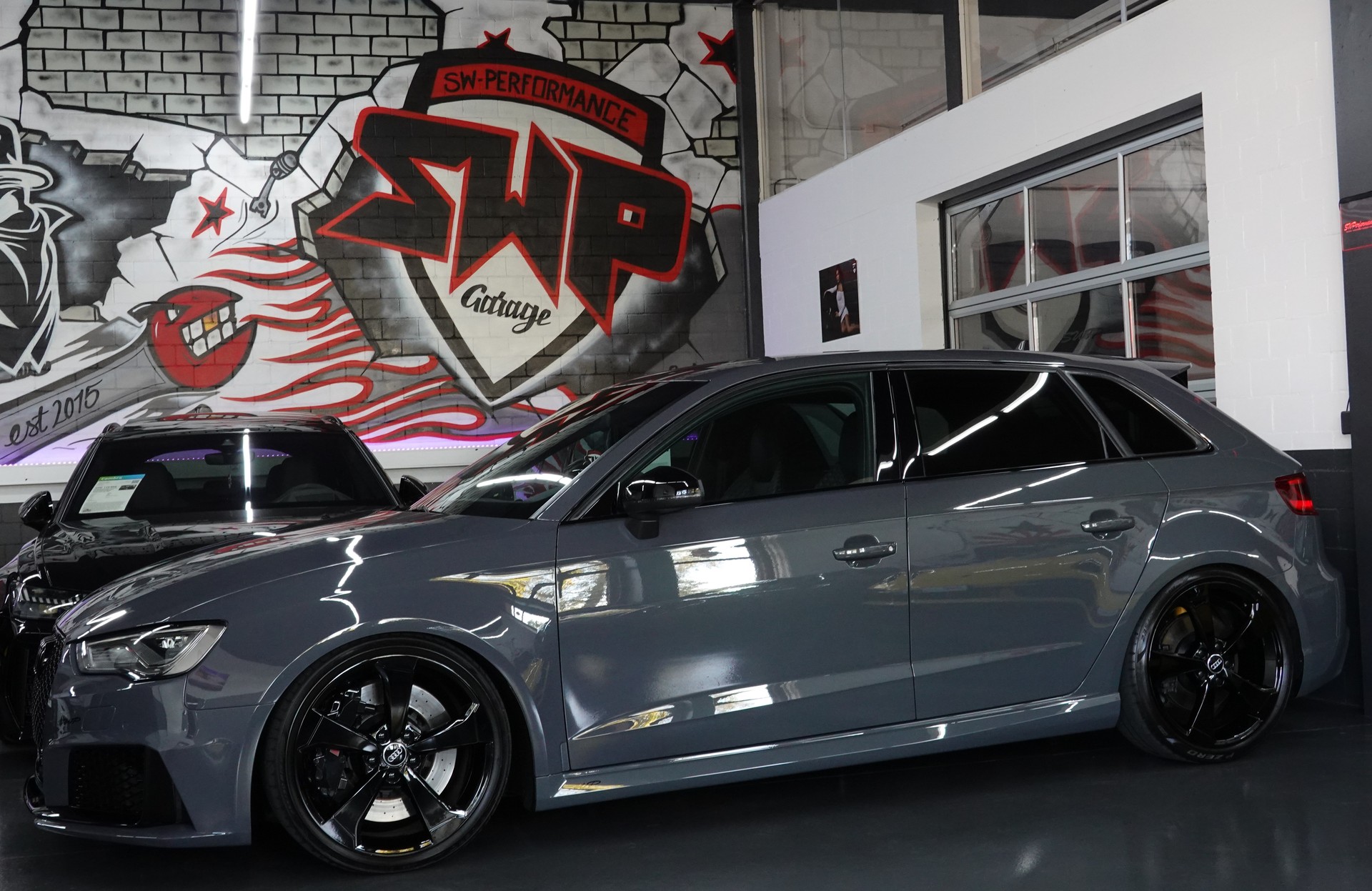 AUDI RS3 2.5 TSI QUATTRO S-TRONIC BILSTEIN NANO GREY MET. EXCLUSIVE-showroom-element-1