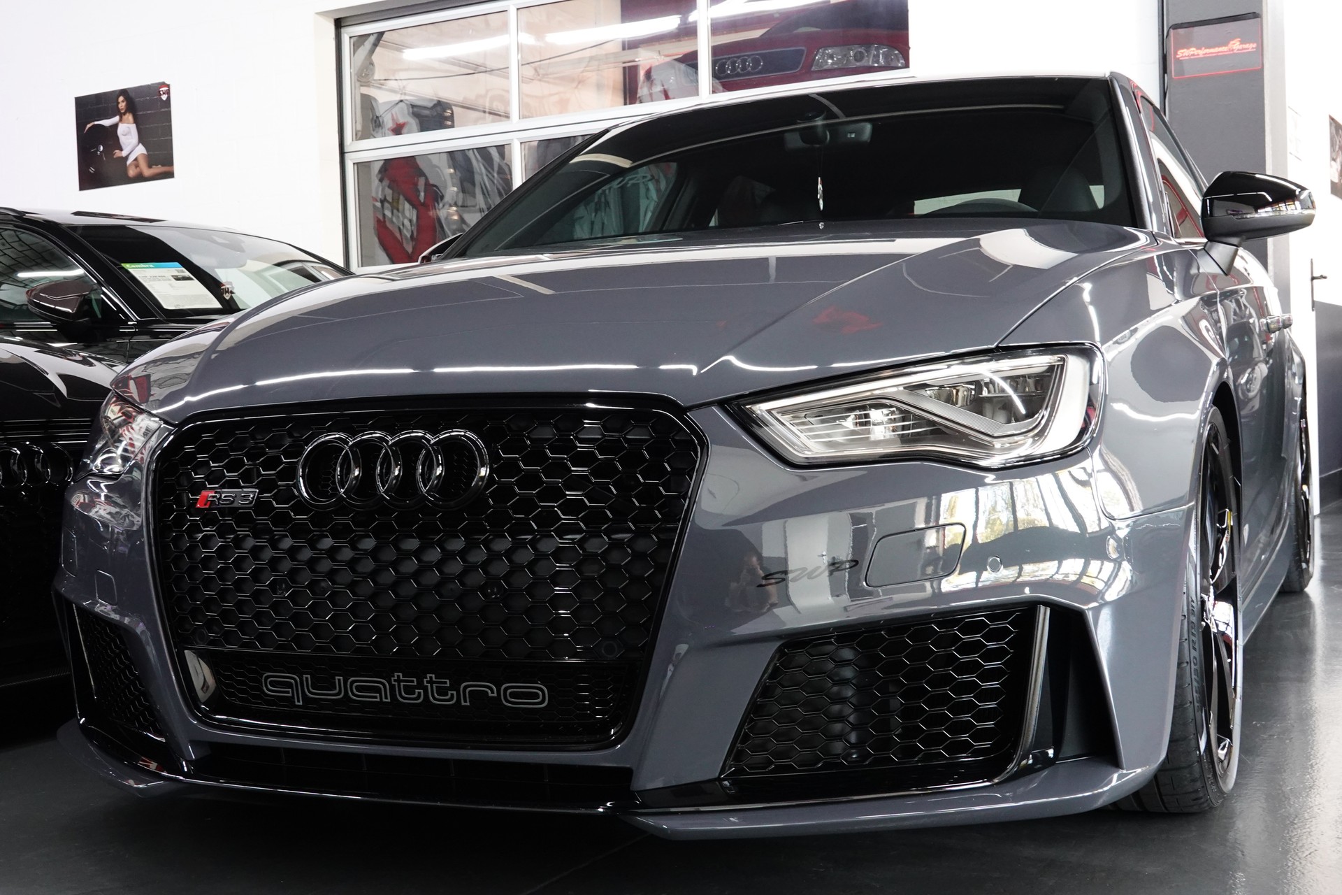 AUDI RS3 2.5 TSI QUATTRO S-TRONIC BILSTEIN NANO GREY MET. EXCLUSIVE-showroom-element-3