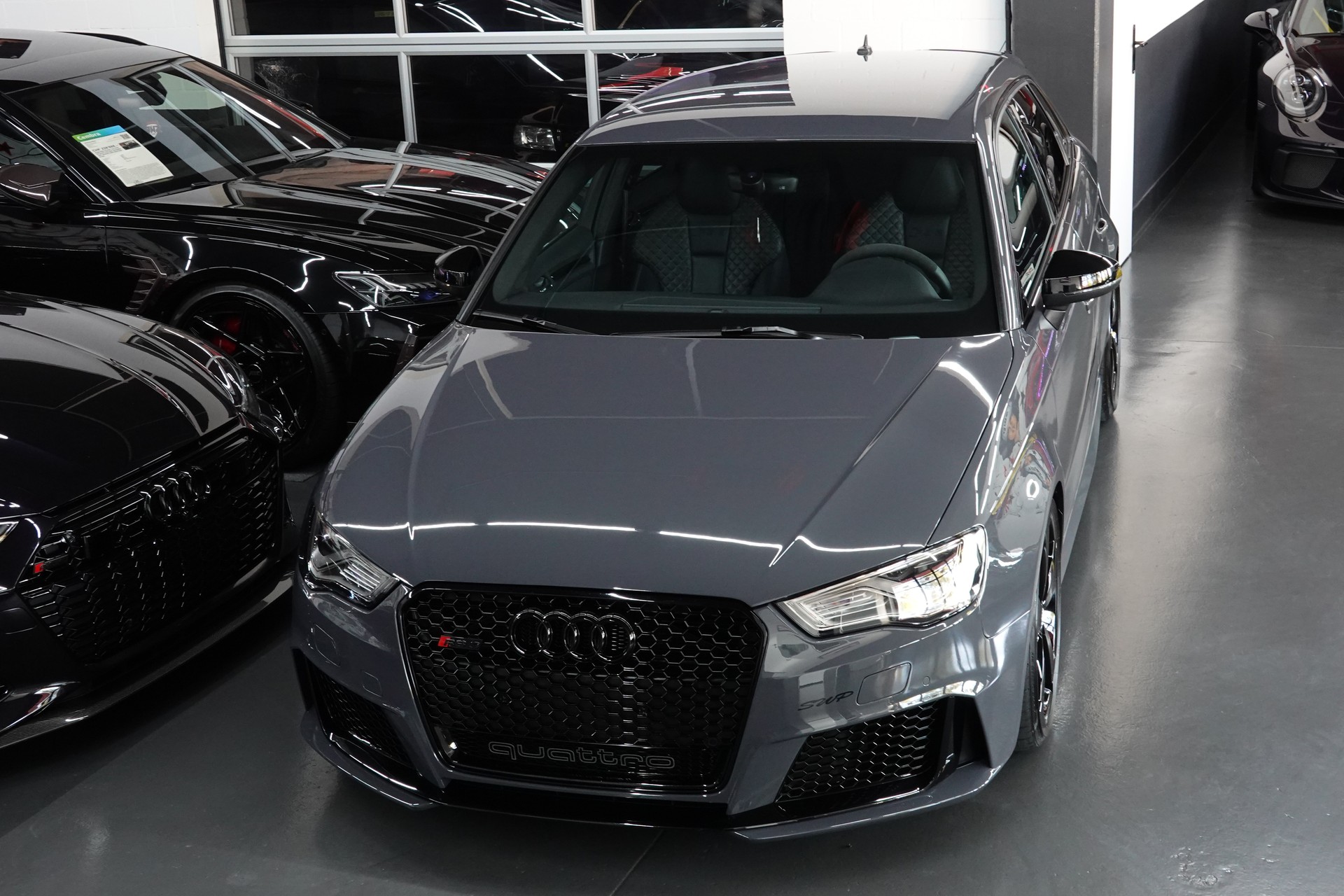 AUDI RS3 2.5 TSI QUATTRO S-TRONIC BILSTEIN NANO GREY MET. EXCLUSIVE-showroom-element-2