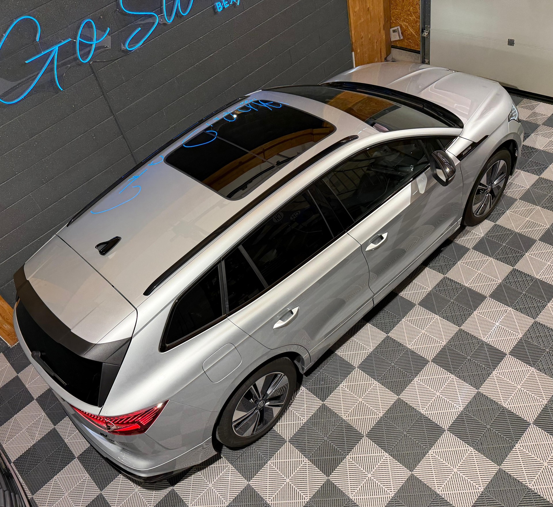 SKODA Enyaq iV 80 SportLine-showroom-element-2