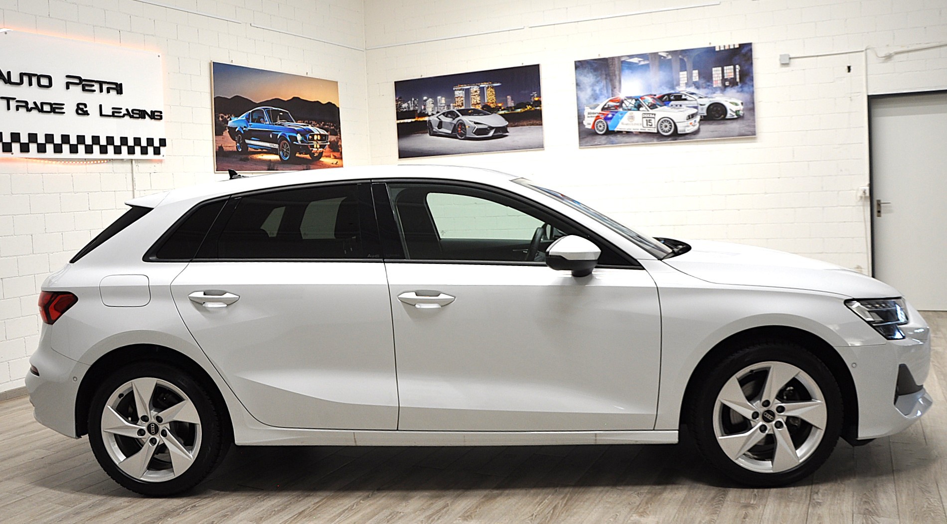 AUDI A3 Sportback 35 TFSI Attraction S-tronic-image-4