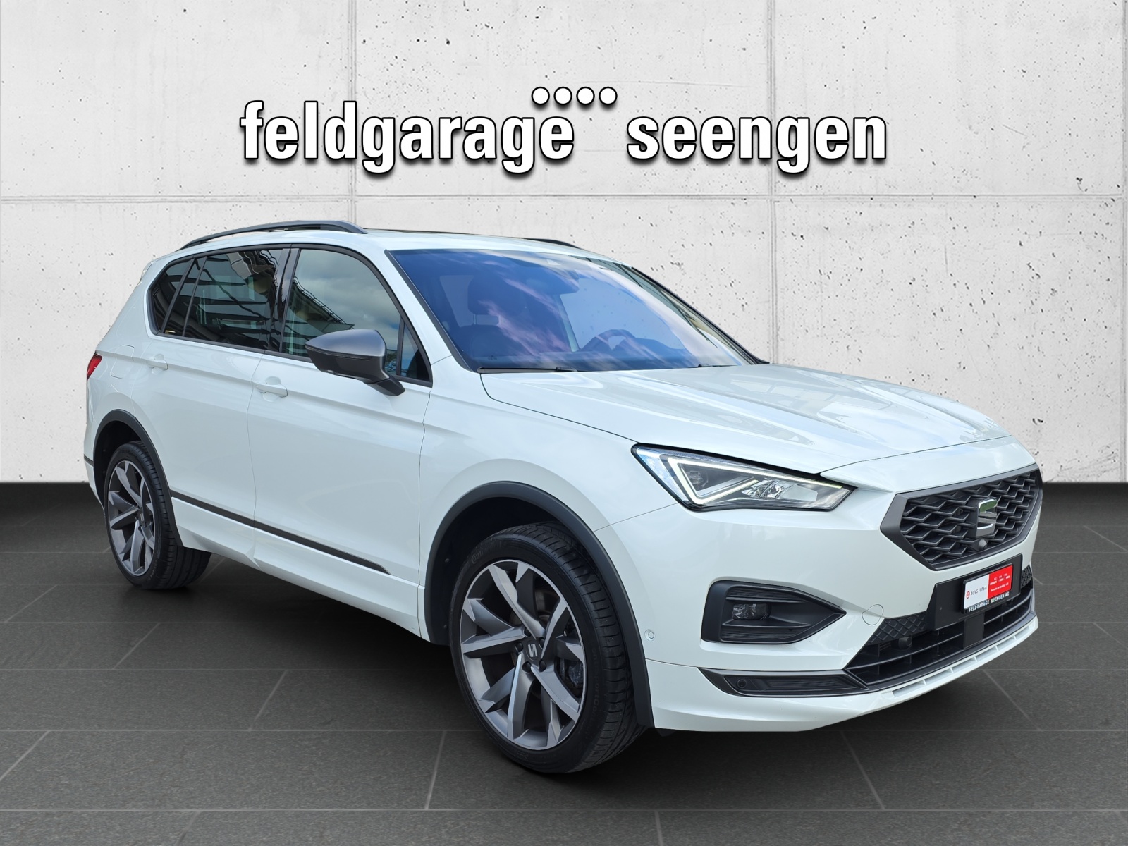 SEAT Tarraco 2.0 TDI 4Drive FR DSG AHK, Panorama-Schiebedach, Standheizung, Ledersportsitze, DCC, ACC, 360° Kamera, usw.-showroom-element-2