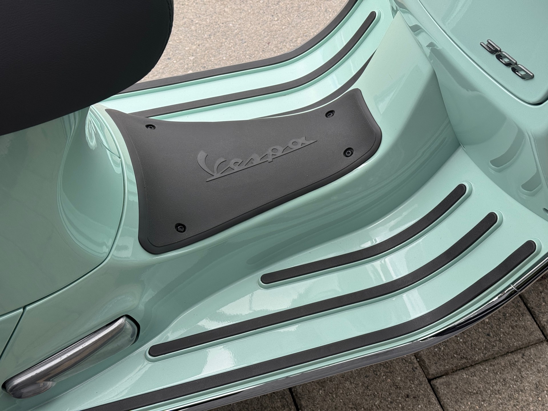 PIAGGIO Vespa GTS 300 ABS-image-11