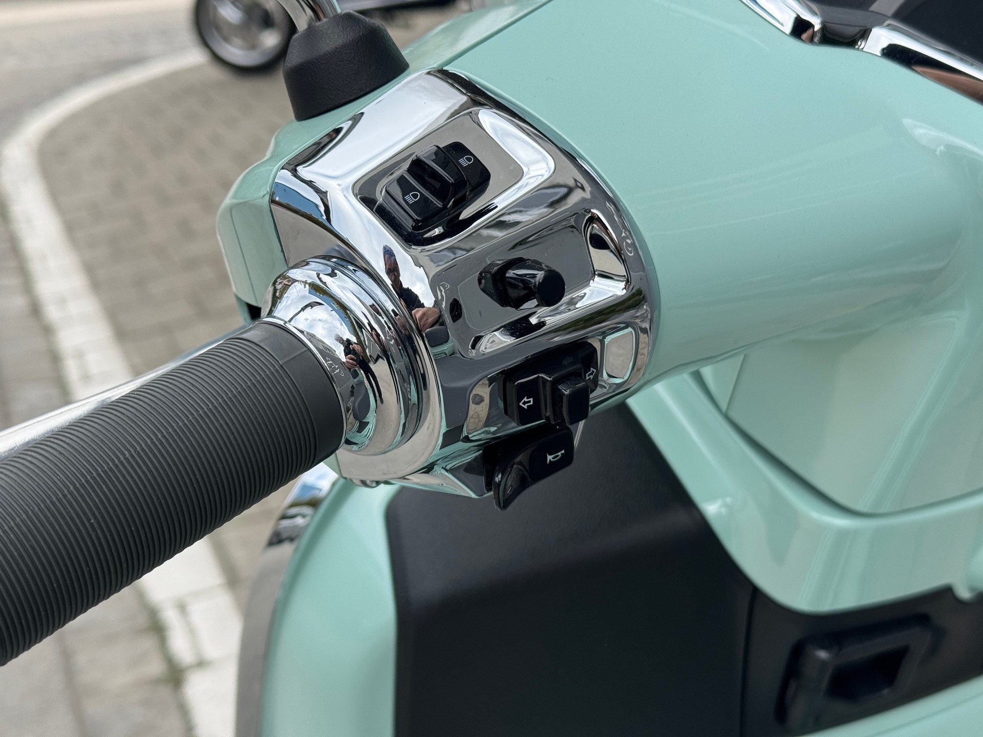 PIAGGIO Vespa GTS 300 ABS-image-8