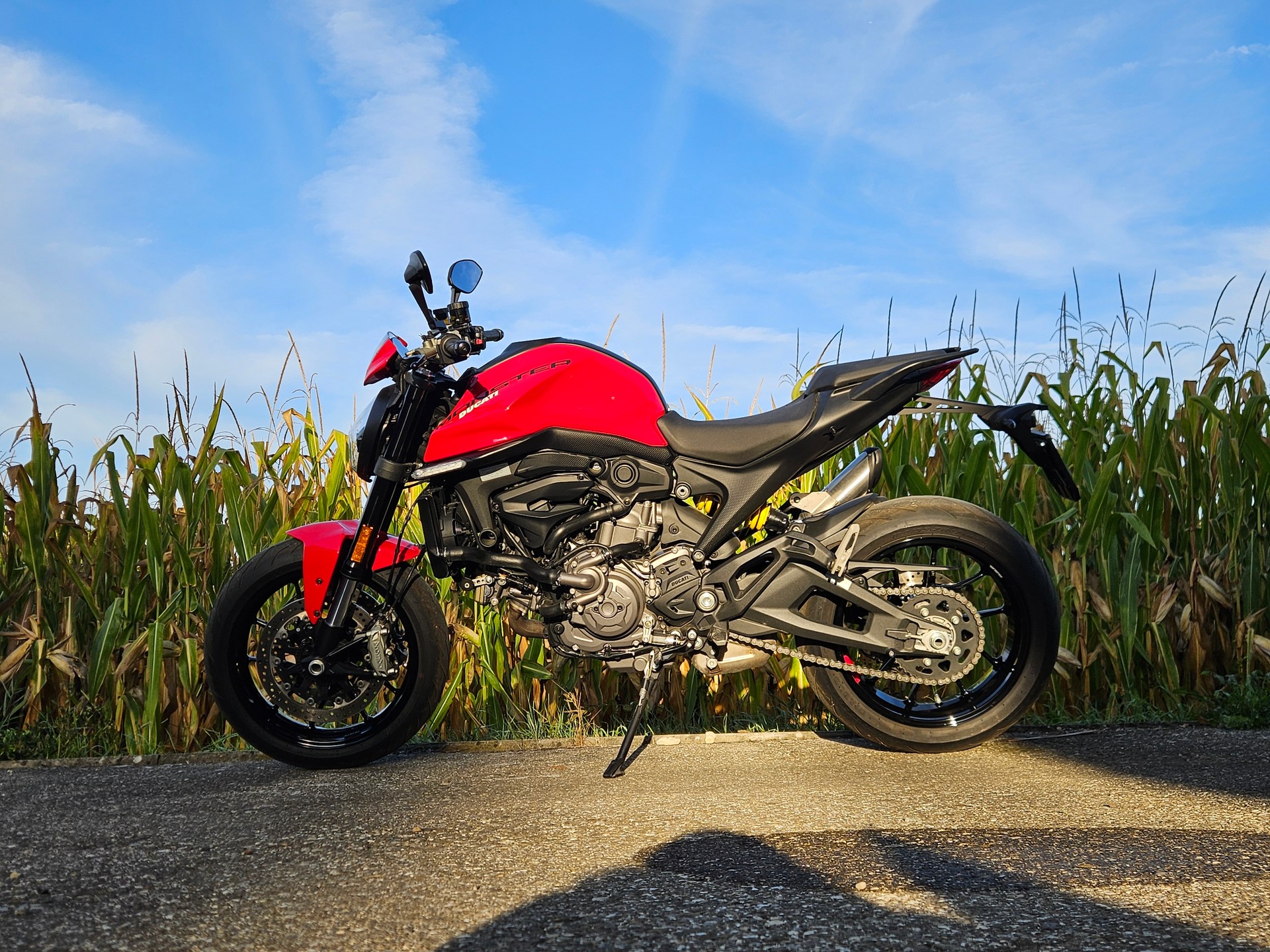 DUCATI MONSTER 937-image-2