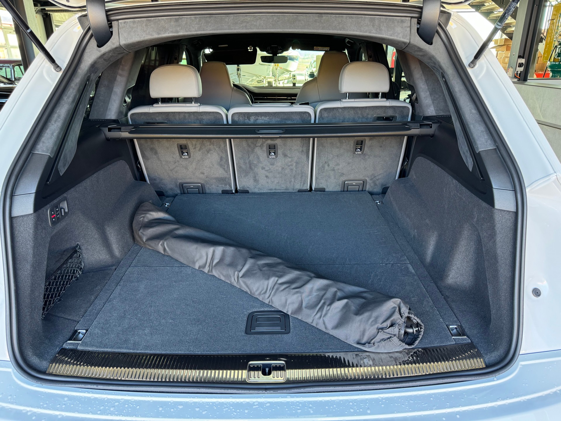AUDI SQ7 TFSI quattro tiptronic-image-5