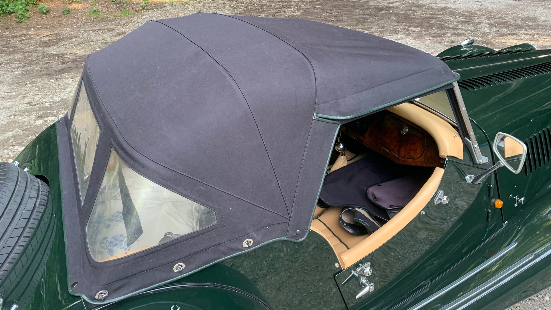 MORGAN + 8 Roadster-image-9