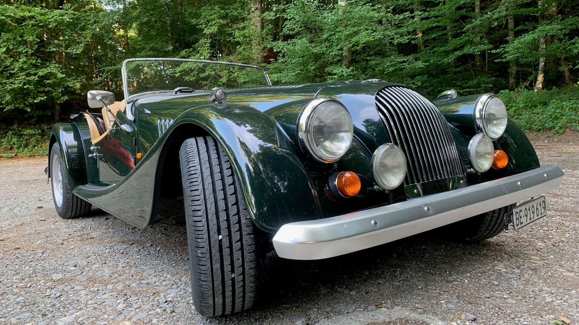 MORGAN + 8 Roadster-image-2