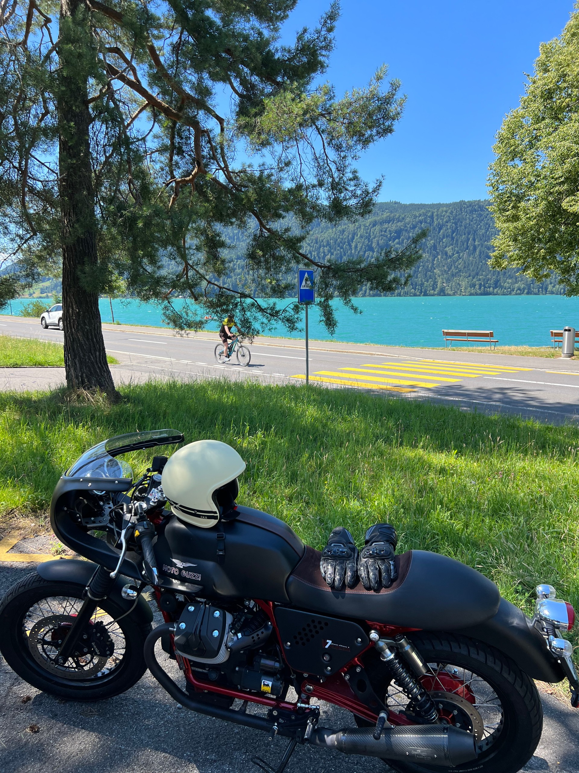MOTO GUZZI V7 Racer 750-image-3
