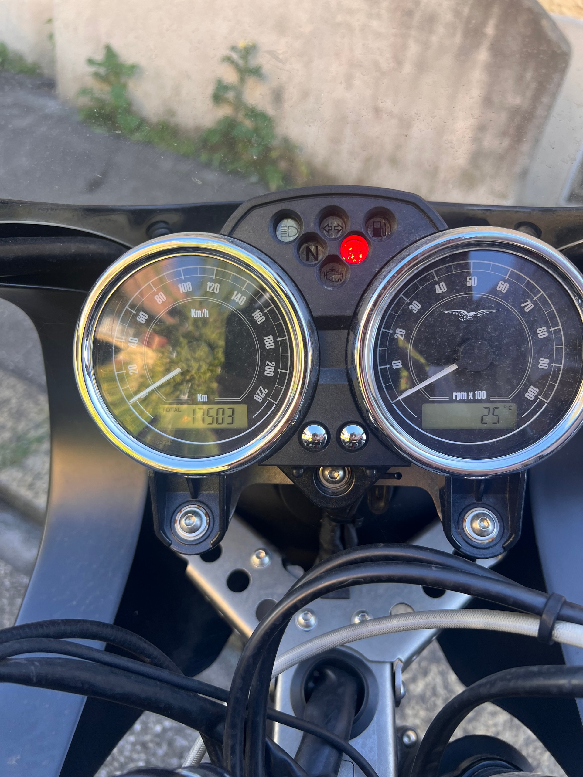 MOTO GUZZI V7 Racer 750-image-4
