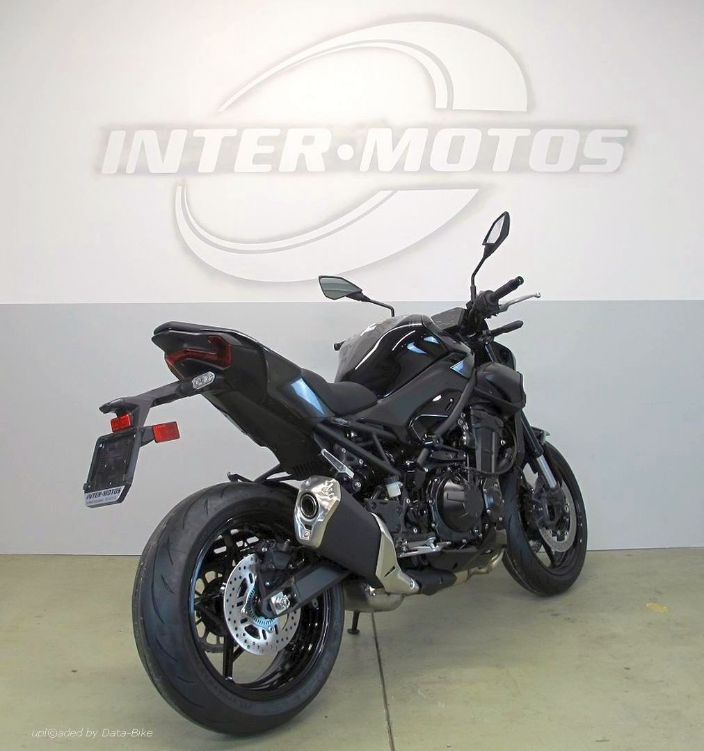 KAWASAKI Z900-image-5