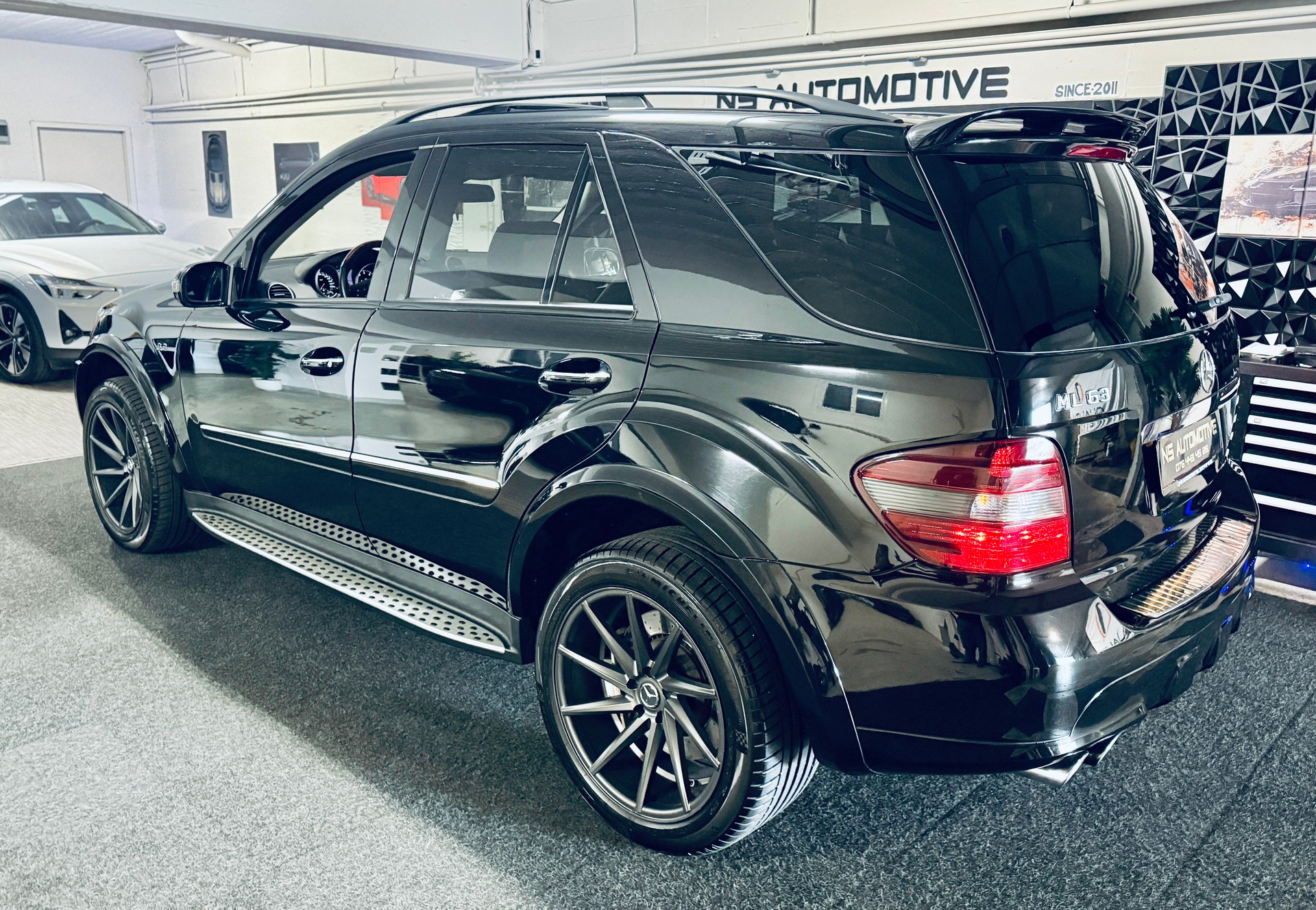 MERCEDES-BENZ ML 63 AMG 4Matic Speedshift-image-5
