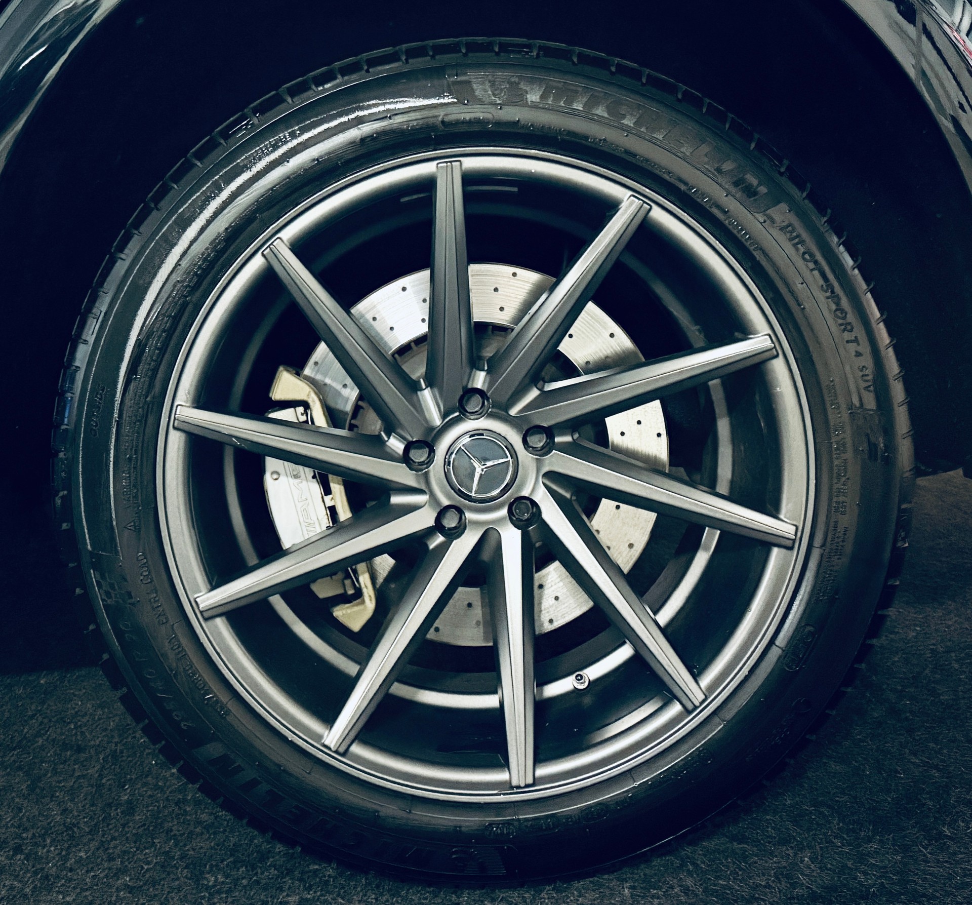 MERCEDES-BENZ ML 63 AMG 4Matic Speedshift-image-11