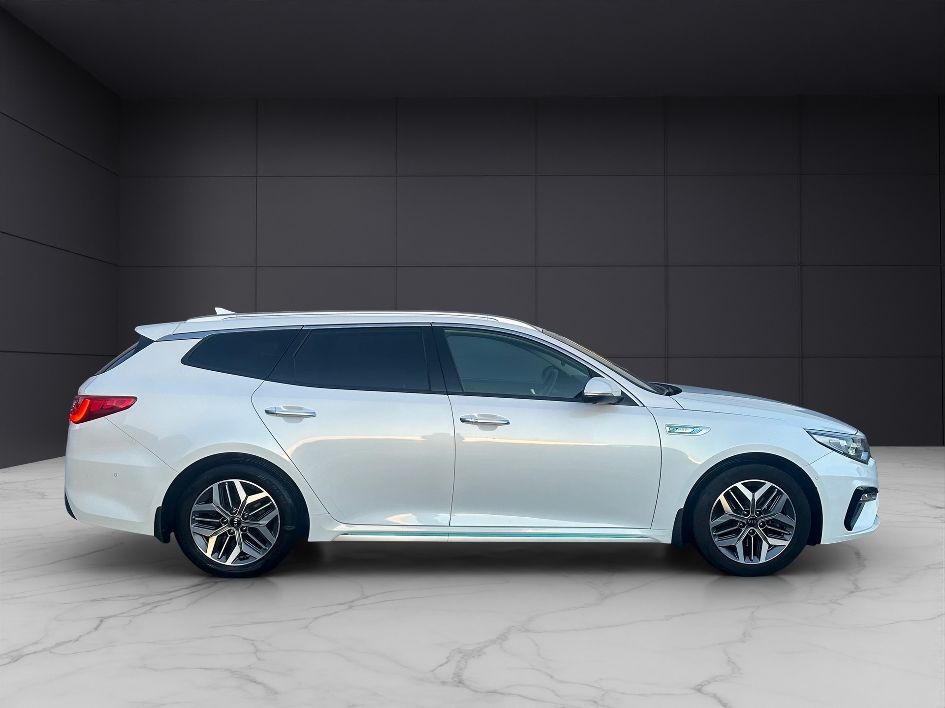 KIA Optima SW 2.0 T-GDI Plug-in Hybrid Automat-image-6