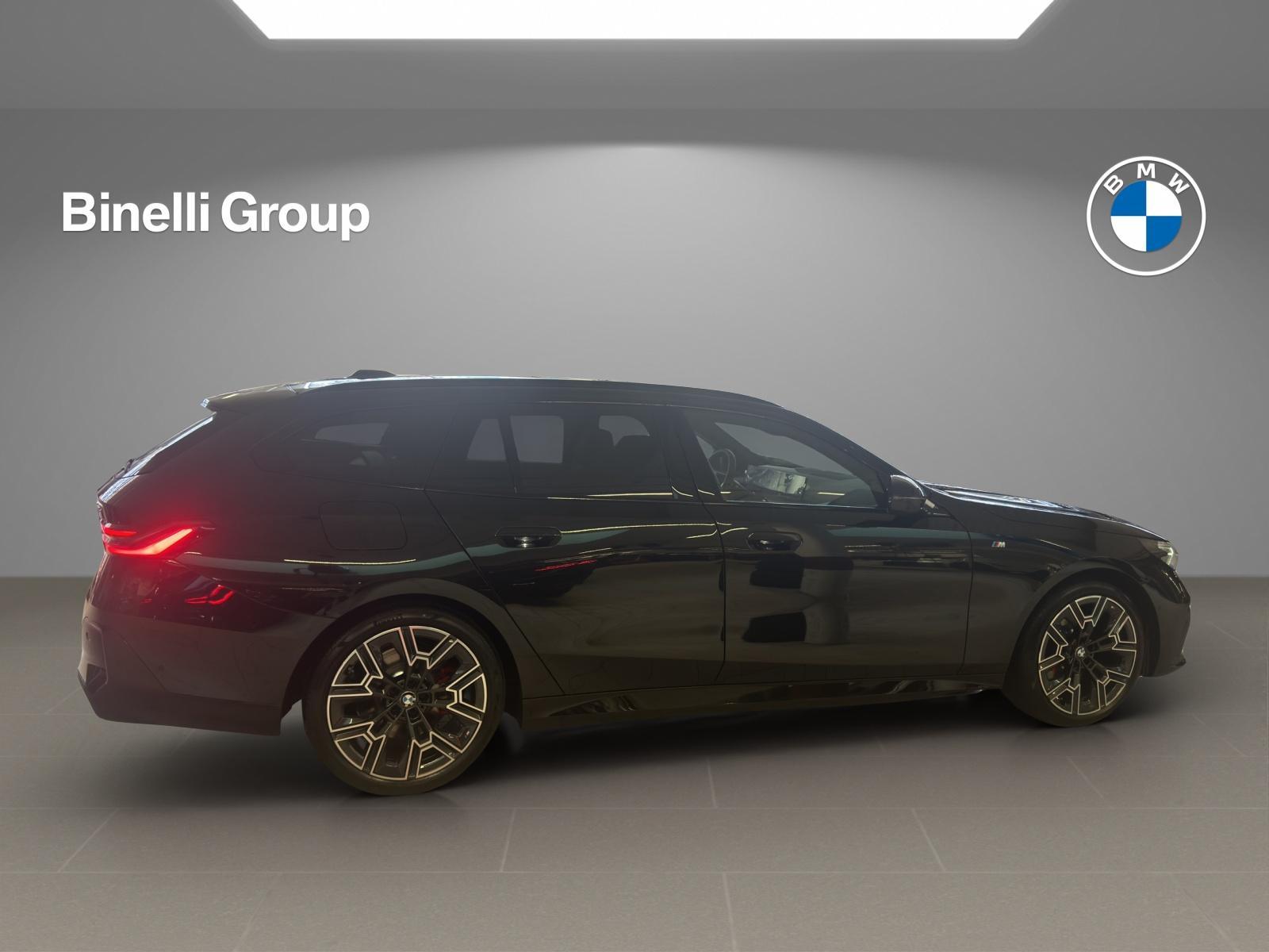 BMW 520d xDrive 48V Touring M Sport Steptronic-image-8
