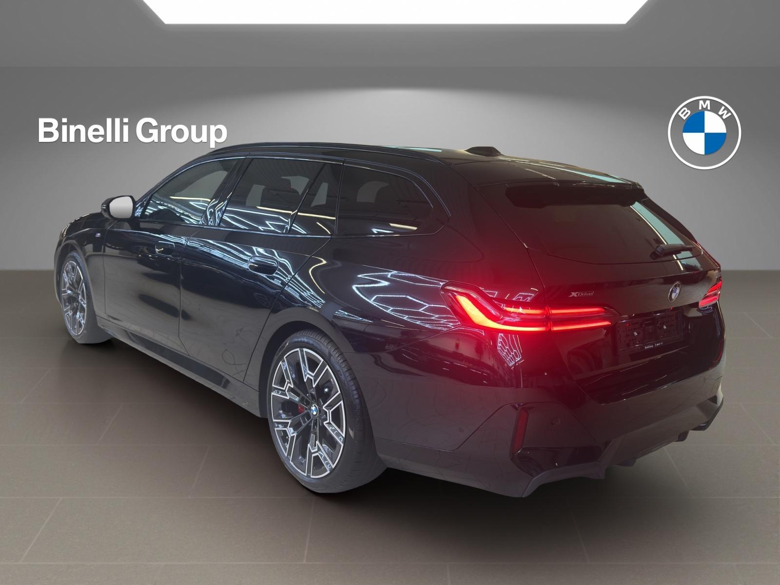 BMW 520d xDrive 48V Touring M Sport Steptronic-showroom-element-3