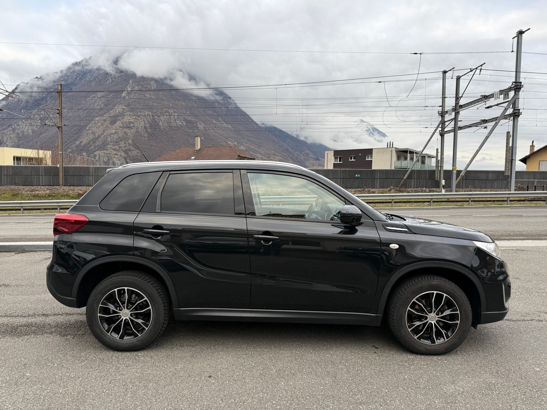 SUZUKI Vitara 1.0 Unico-image-5