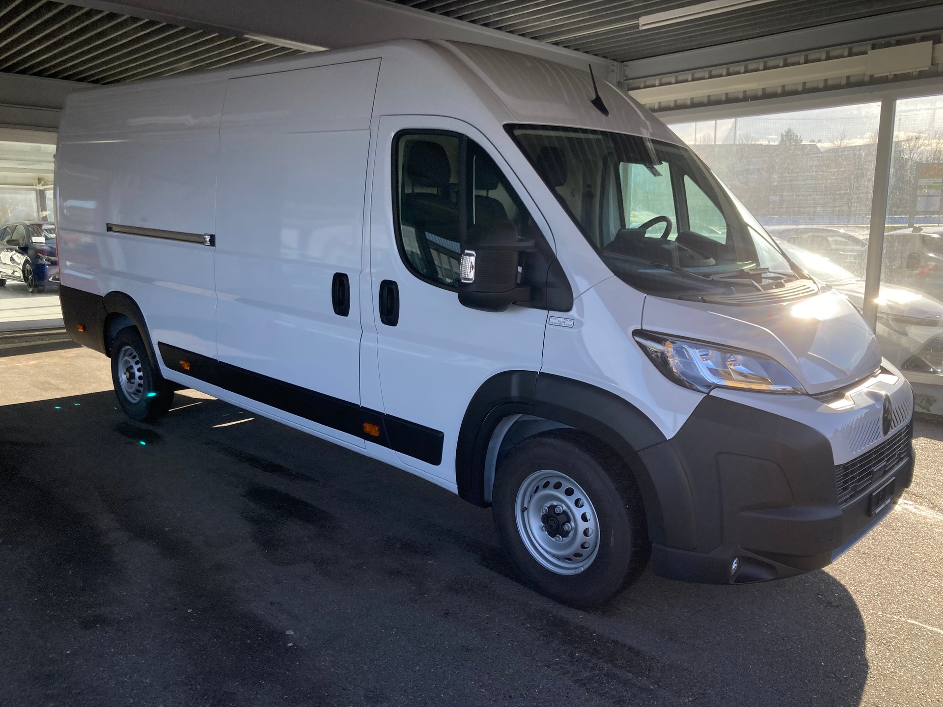 CITROEN Jumper 35+ 2.2 BlueHDi 180 L4H2 Kasten-image-2