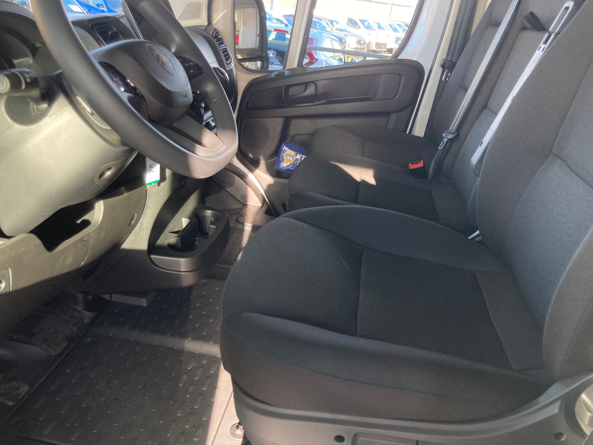 CITROEN Jumper 35+ 2.2 BlueHDi 180 L4H2 Kasten-image-11