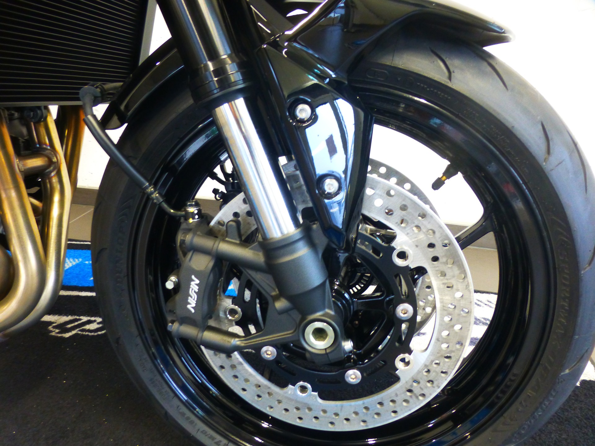 KAWASAKI Z 900 (35kW) Platin Dark Edition-image-6