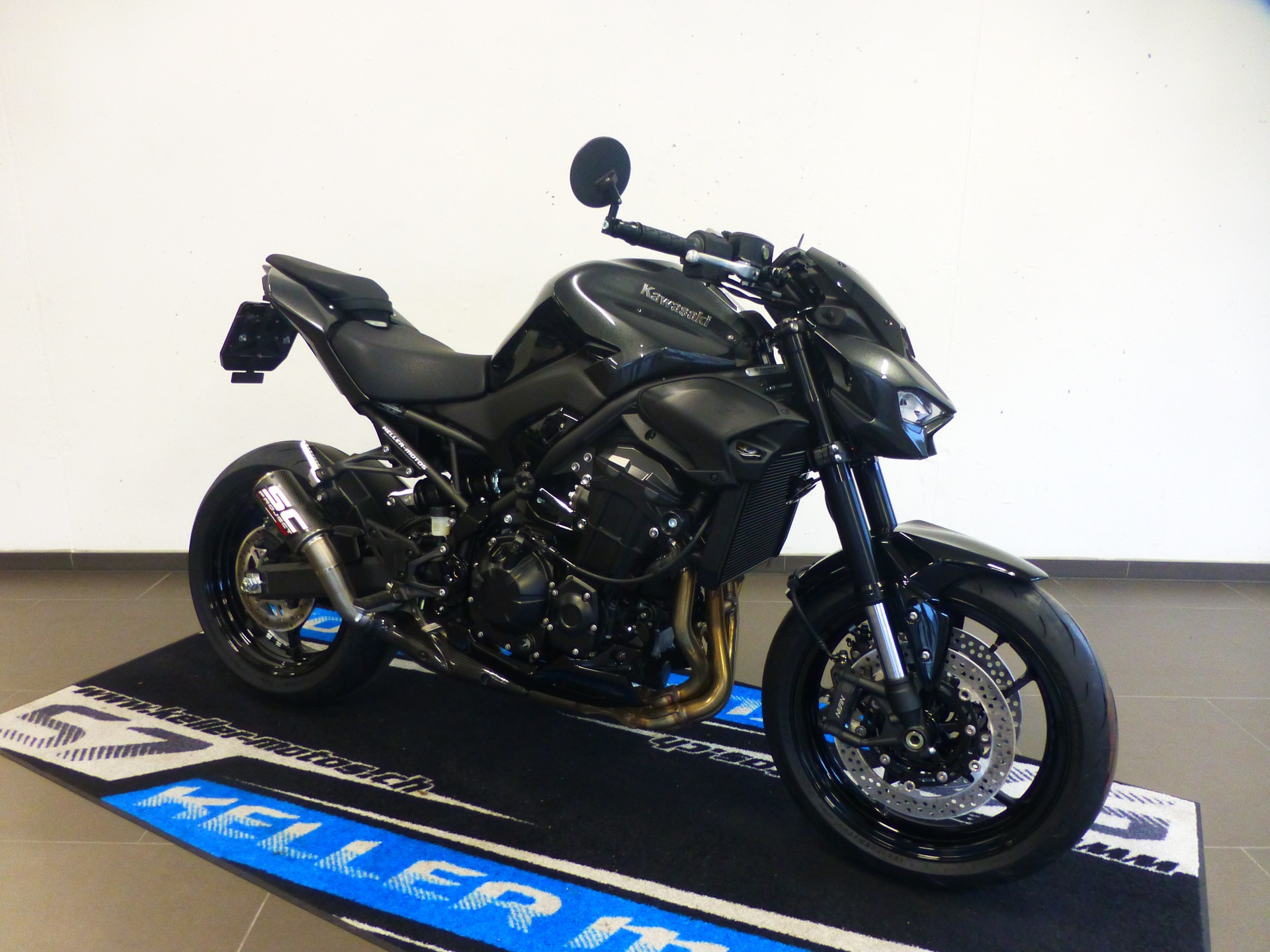 KAWASAKI Z 900 (35kW) Platin Dark Edition-image-2