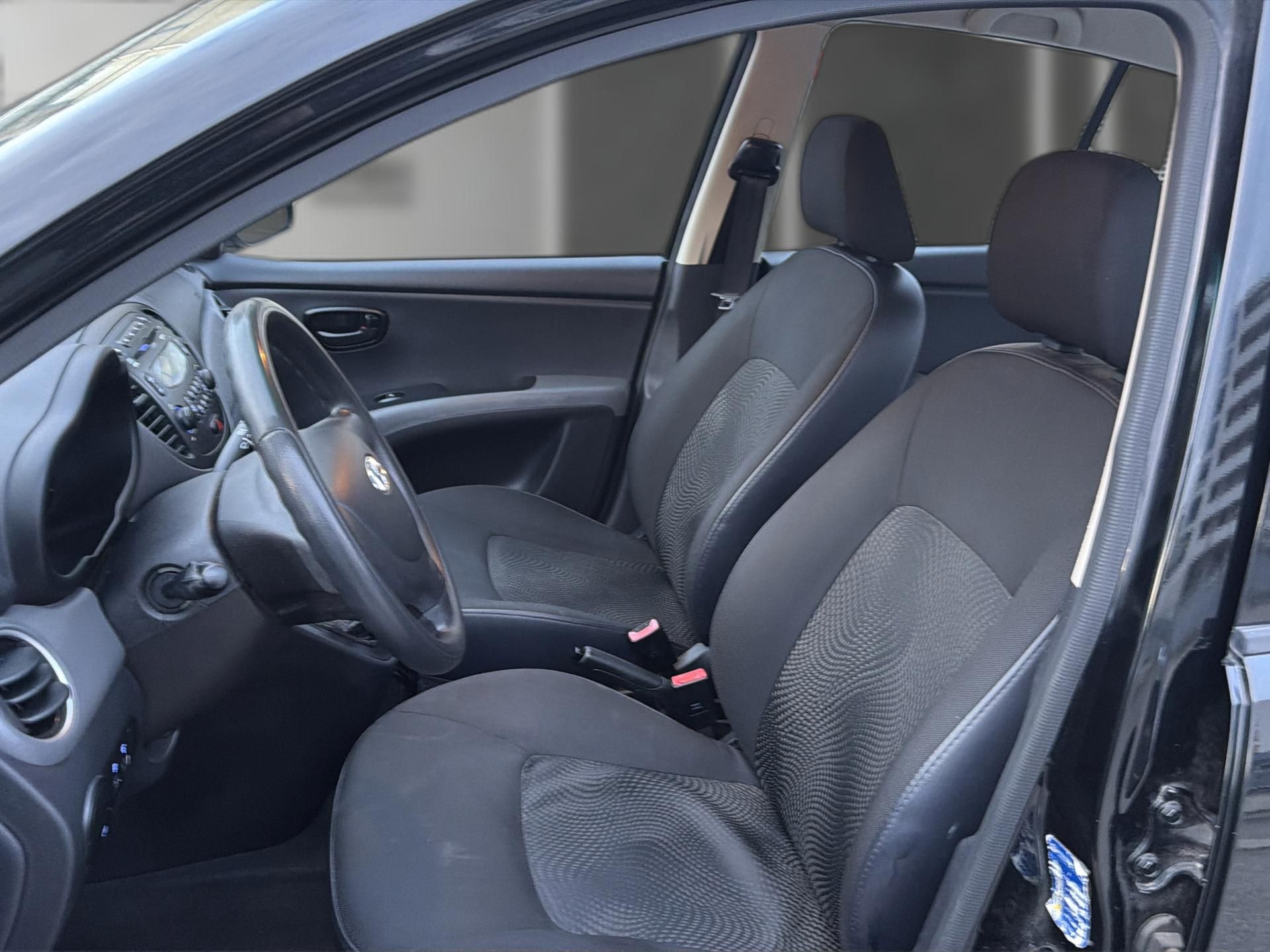 HYUNDAI i10 1.1 Comfort-image-10